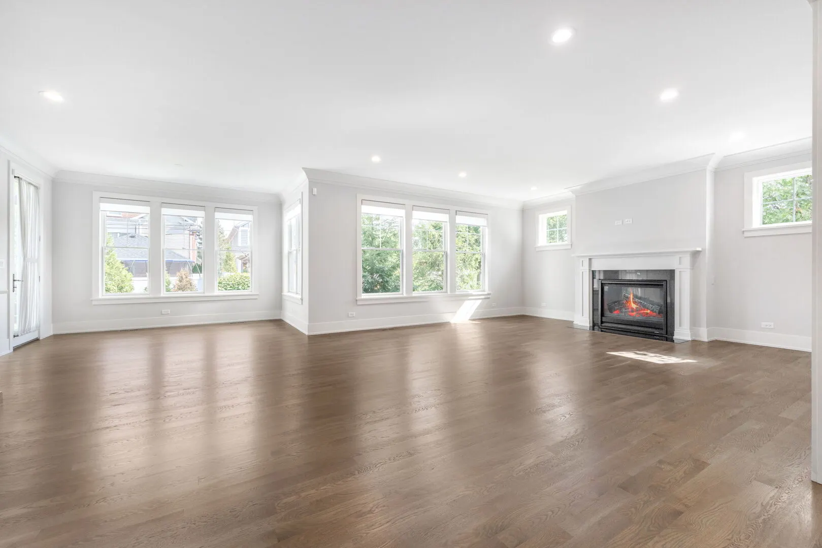469 S Sunnyside Avenue IL