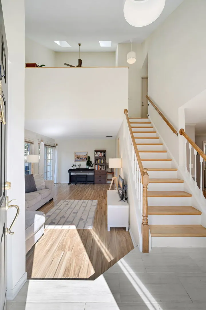2462 E Towne Boulevard IL
