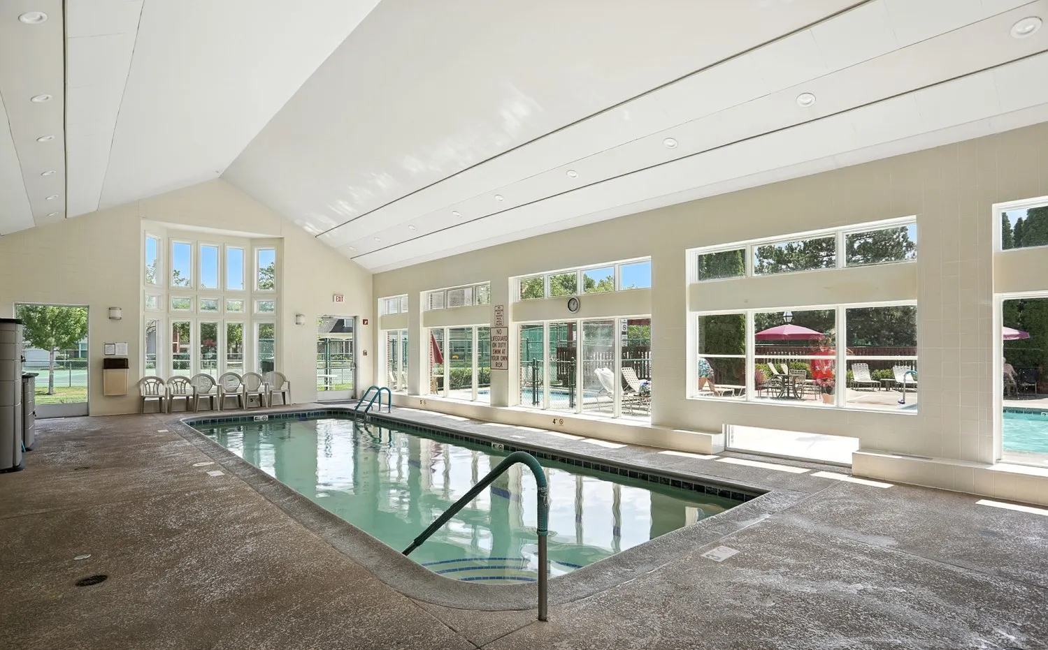 2462 E Towne Boulevard IL