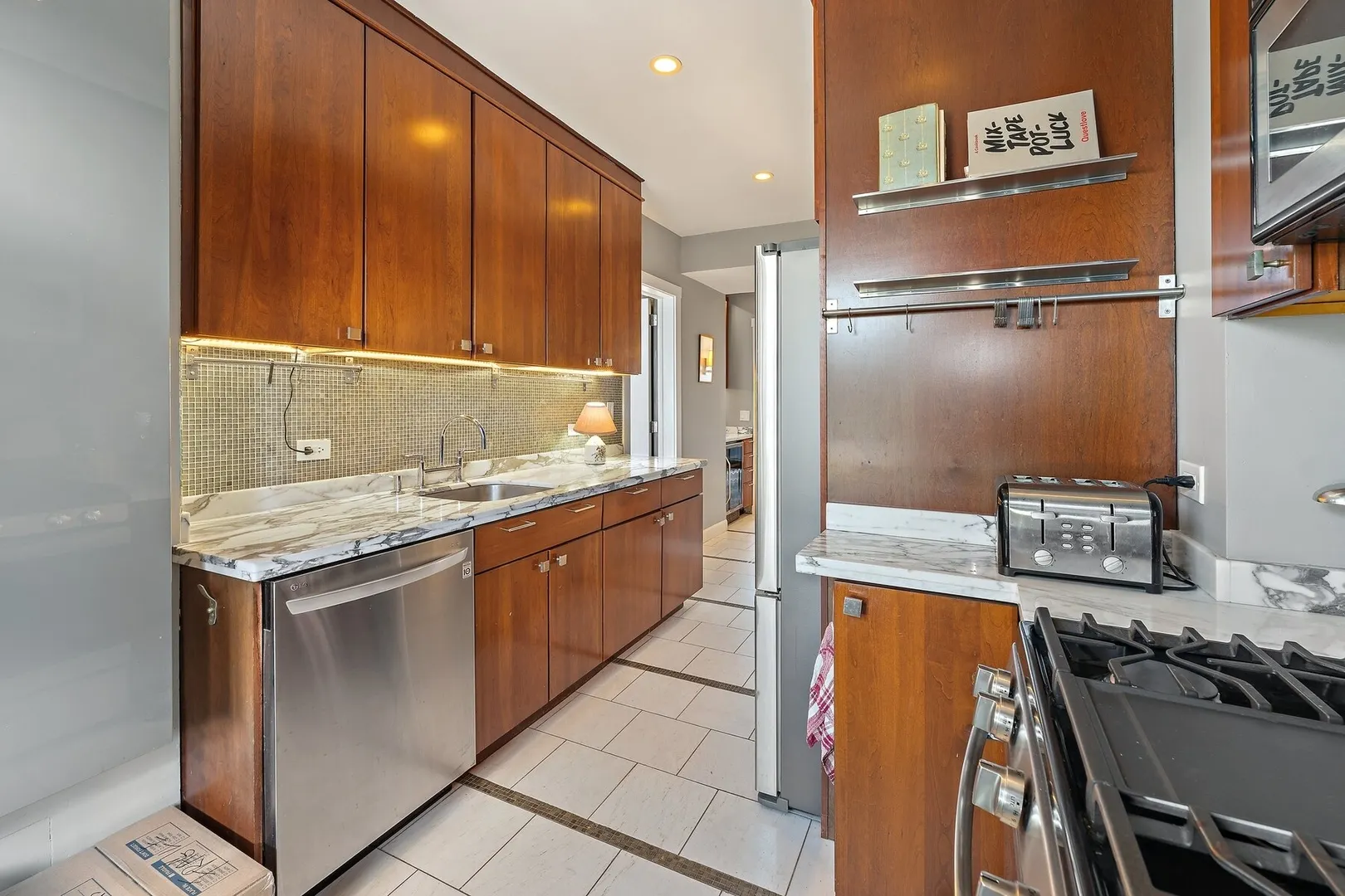 5000 N Marine Drive 12D IL