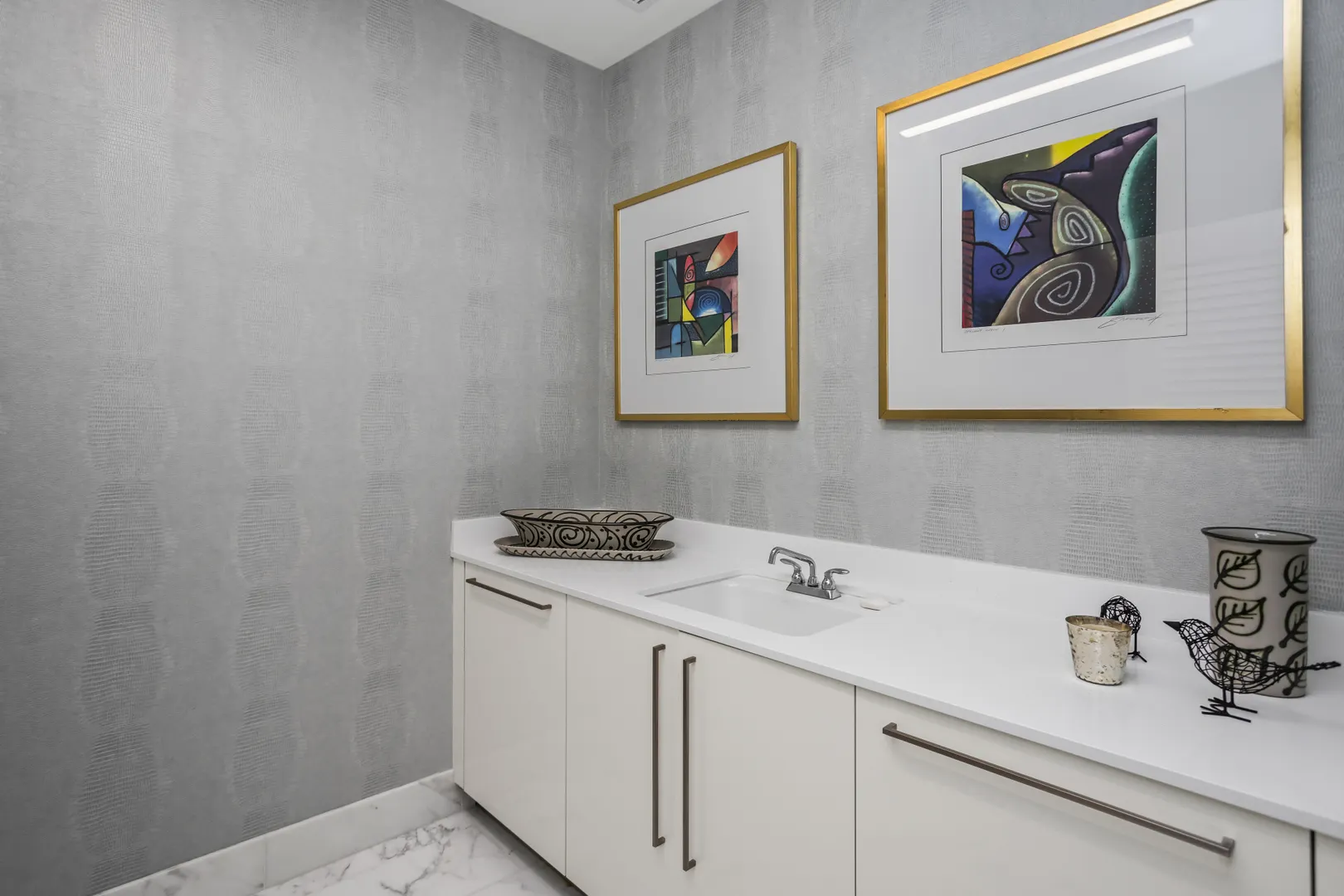 363 E Wacker Drive 2503 IL