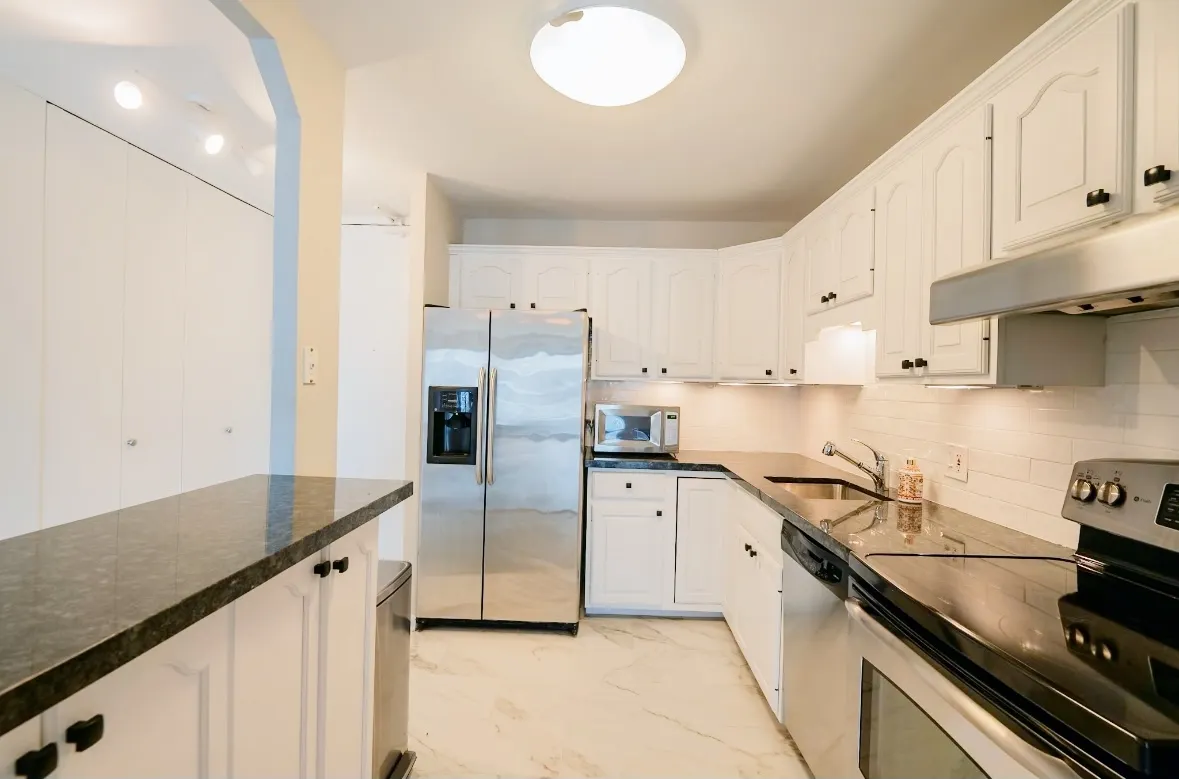 2020 N Lincoln Park West 18J IL