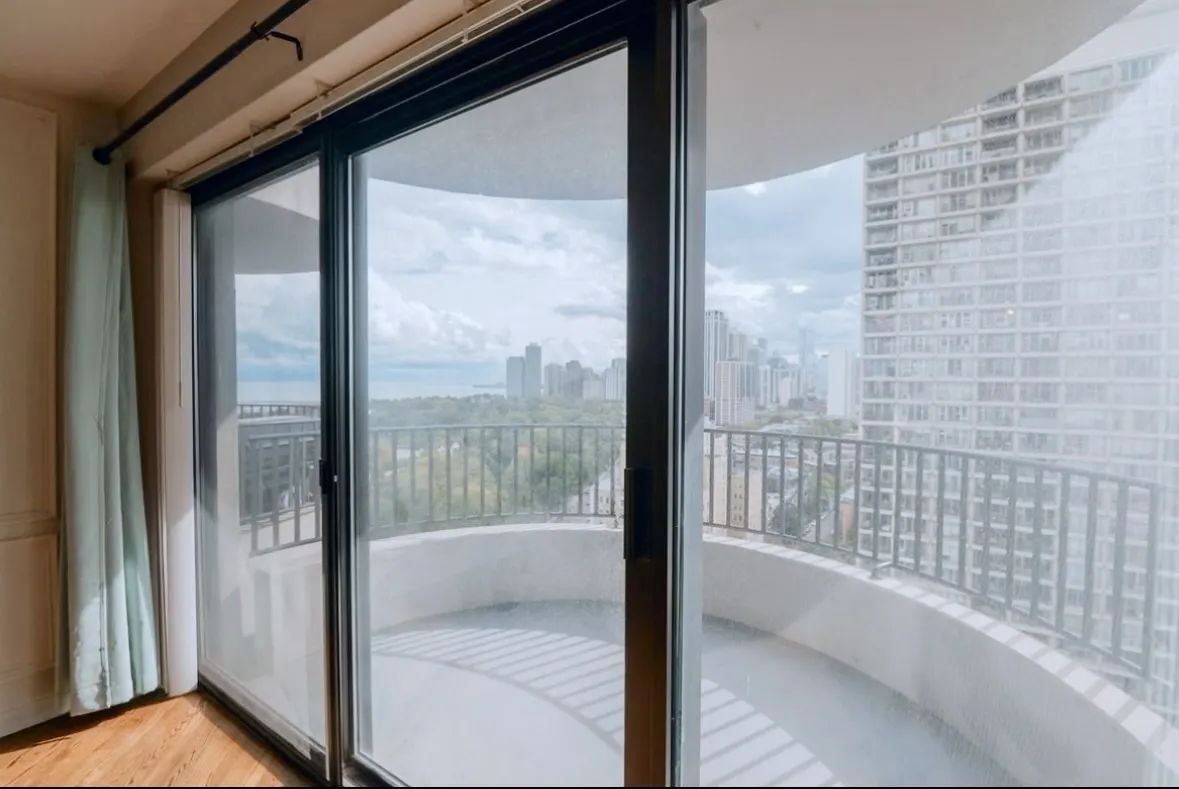 2020 N Lincoln Park West 18J IL