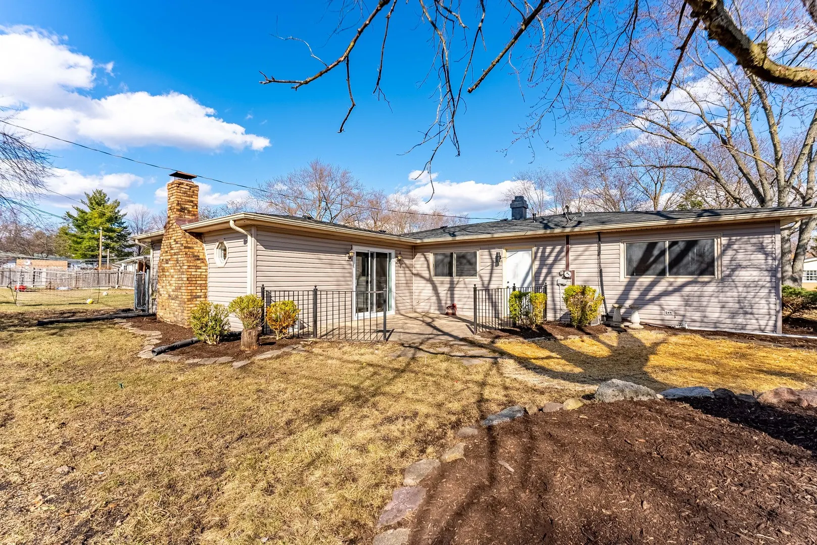 617 Tanglewood Drive IL