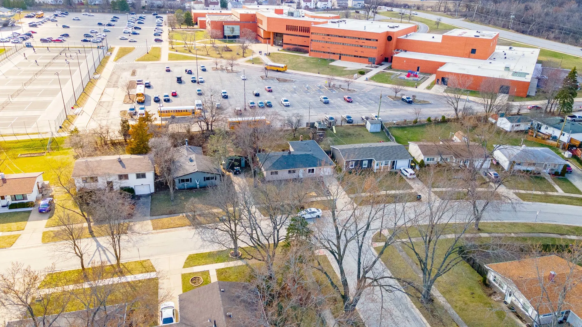 617 Tanglewood Drive IL