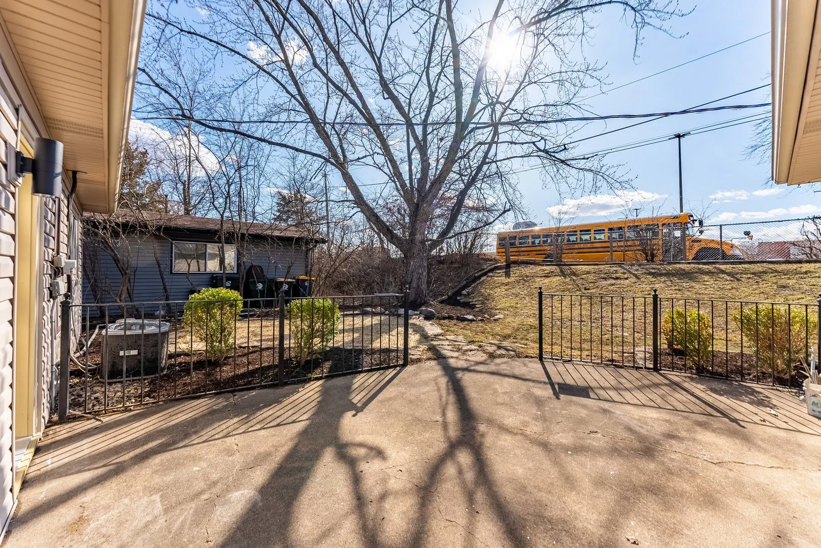 617 Tanglewood Drive IL