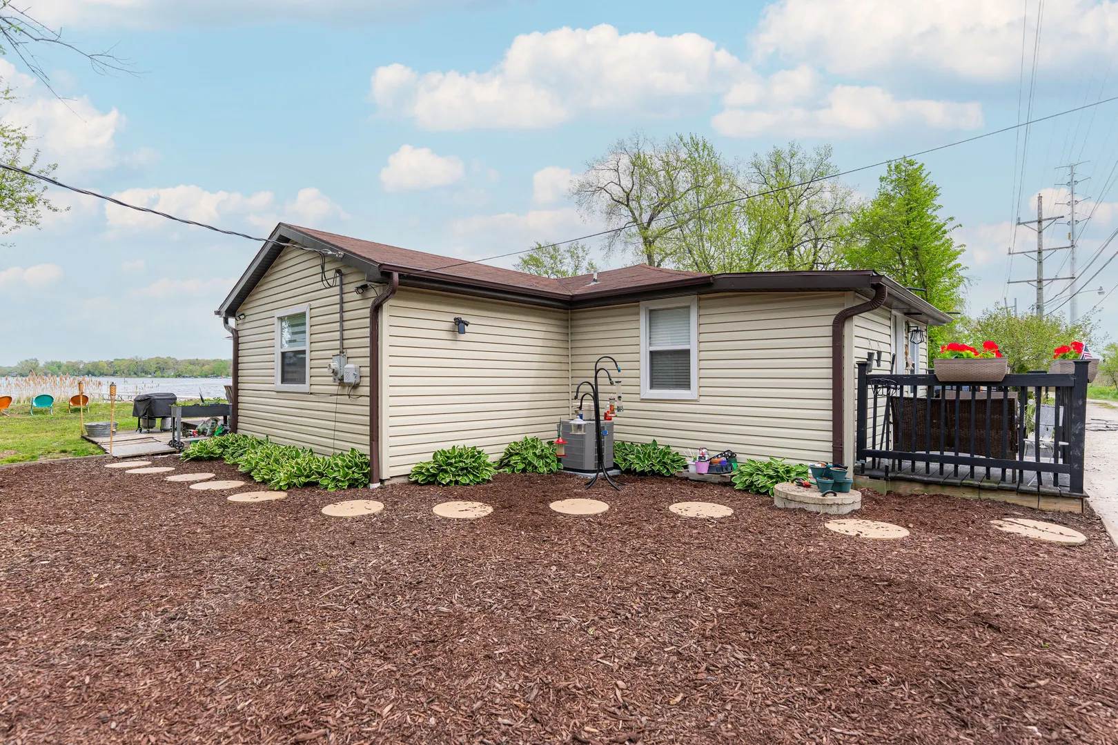 40492 N Lambert Drive IL
