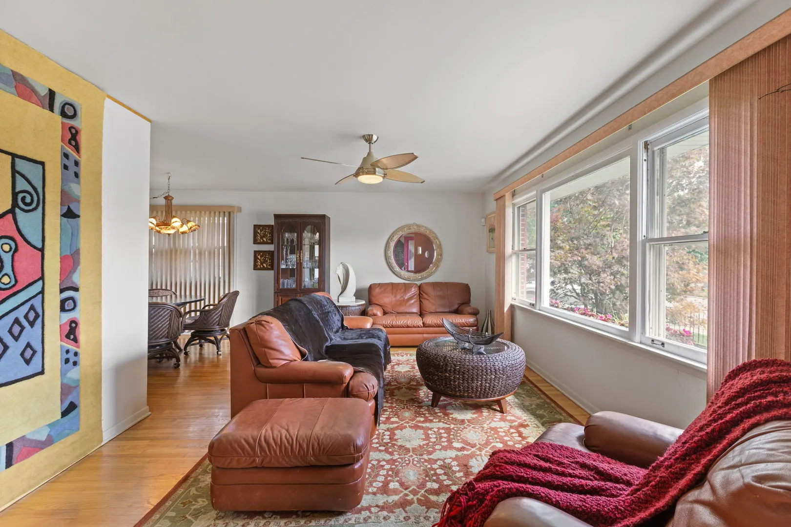 2176 N Westmoreland Drive IL