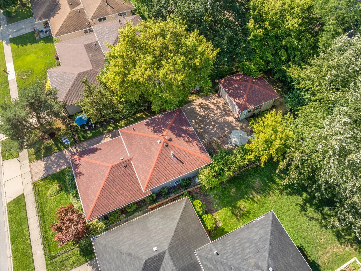 2176 N Westmoreland Drive IL