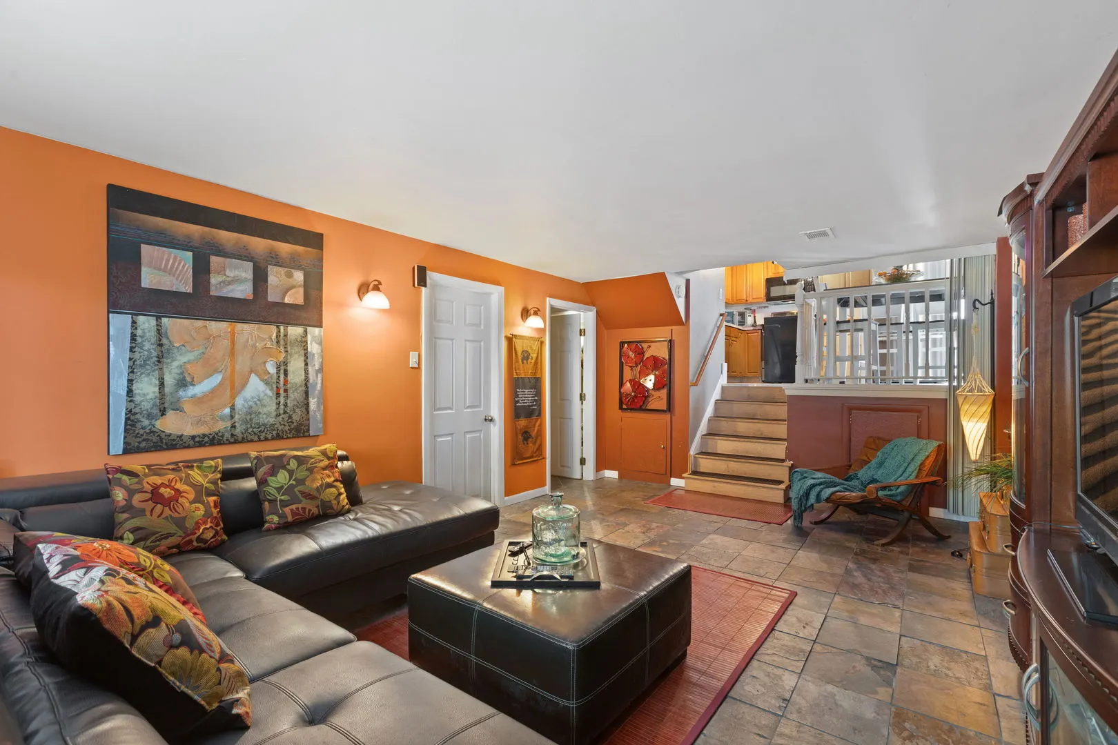 2176 N Westmoreland Drive IL