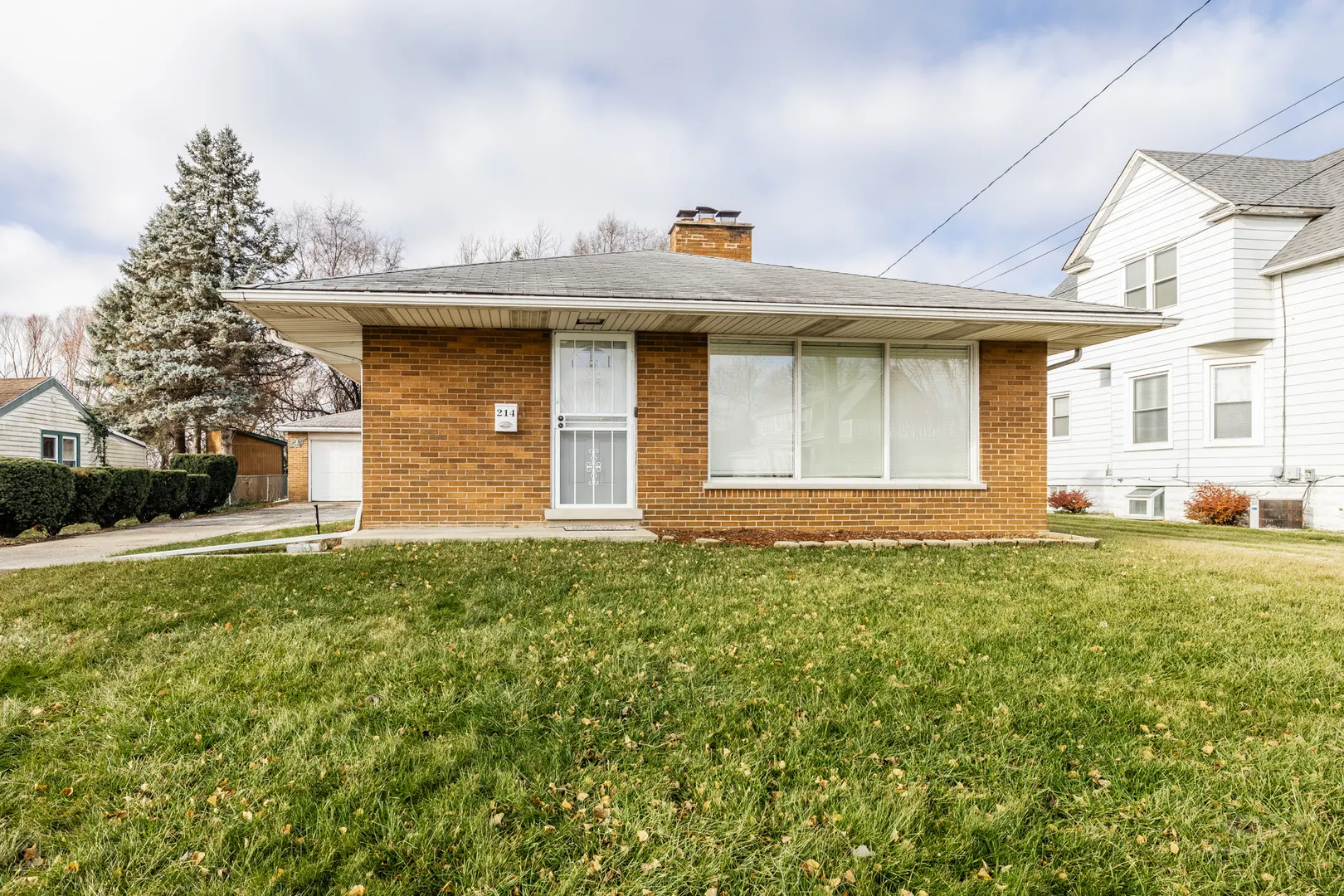 214 N Hunter Street IL