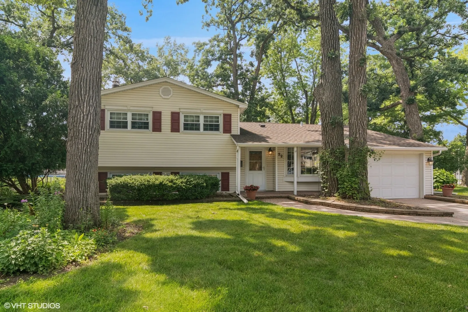 32 Hilltop Drive IL
