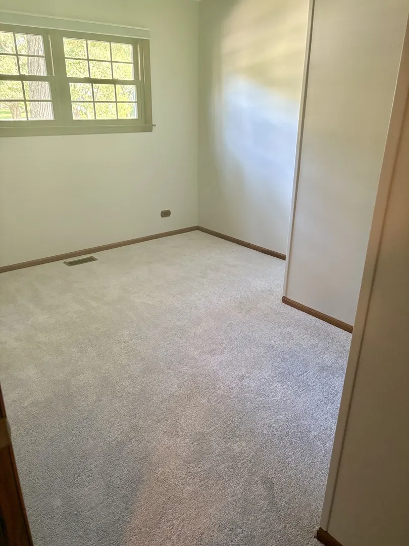 32 Hilltop Drive IL