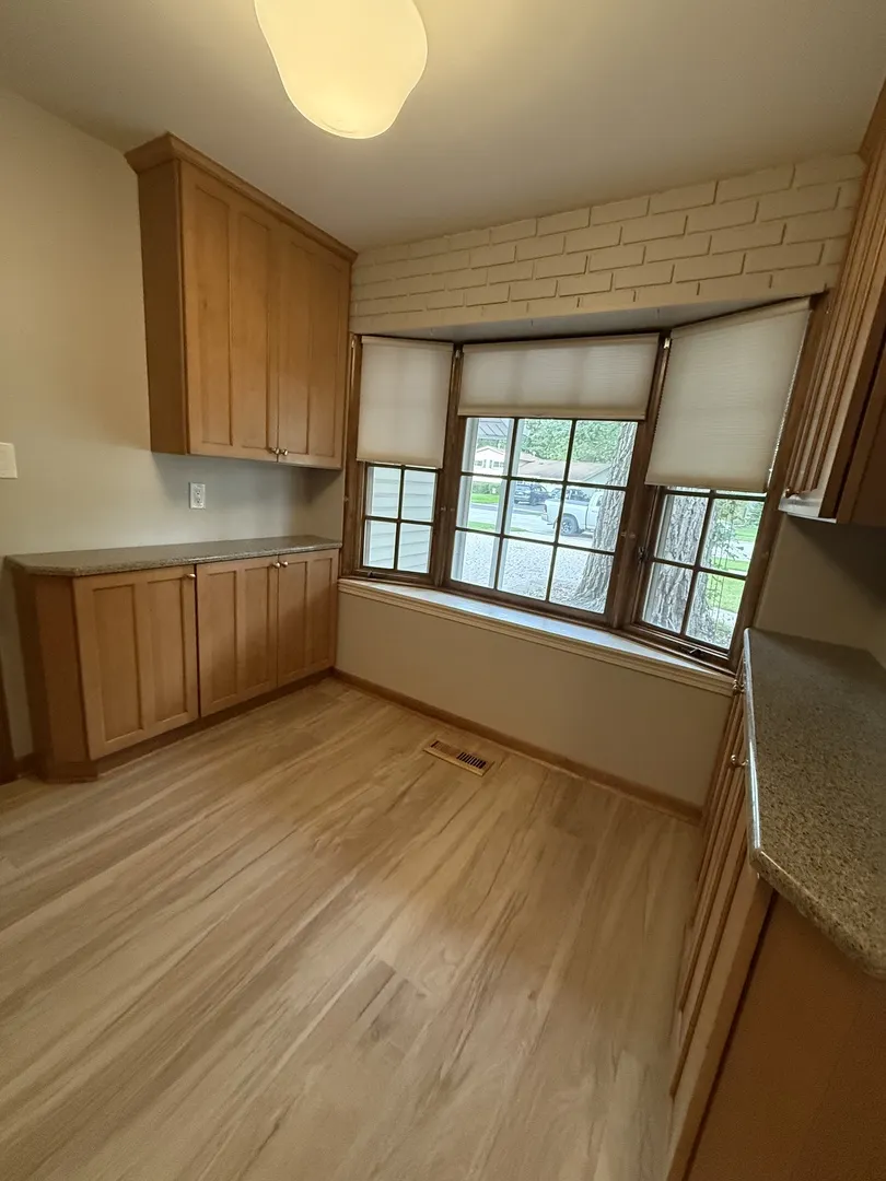 32 Hilltop Drive IL