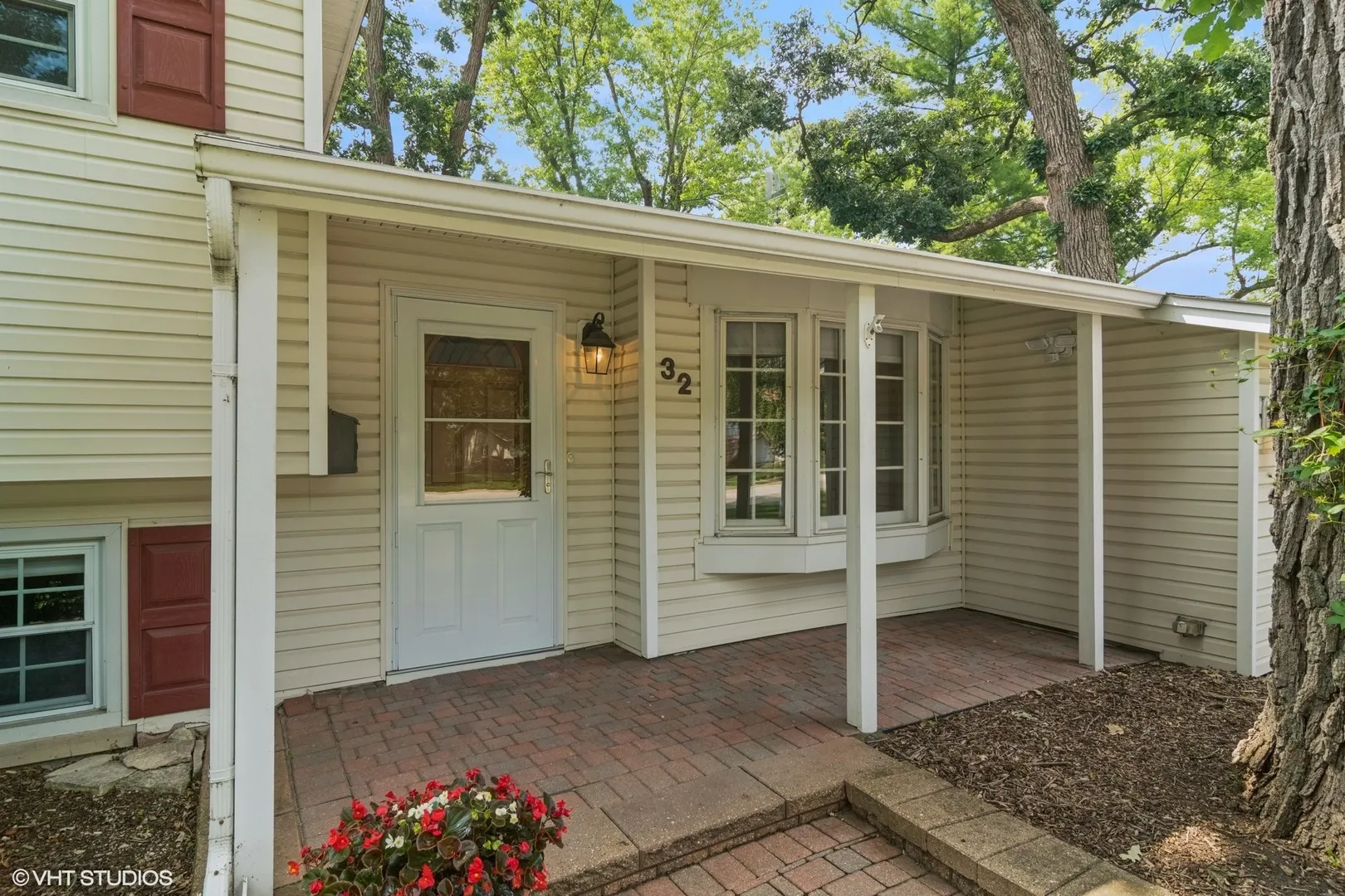 32 Hilltop Drive IL