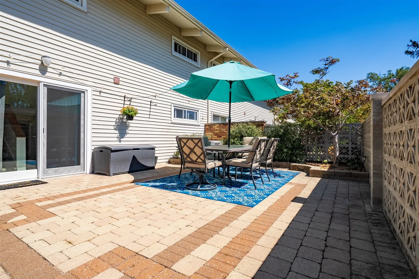 2201 Benjamin Lane 6 IL