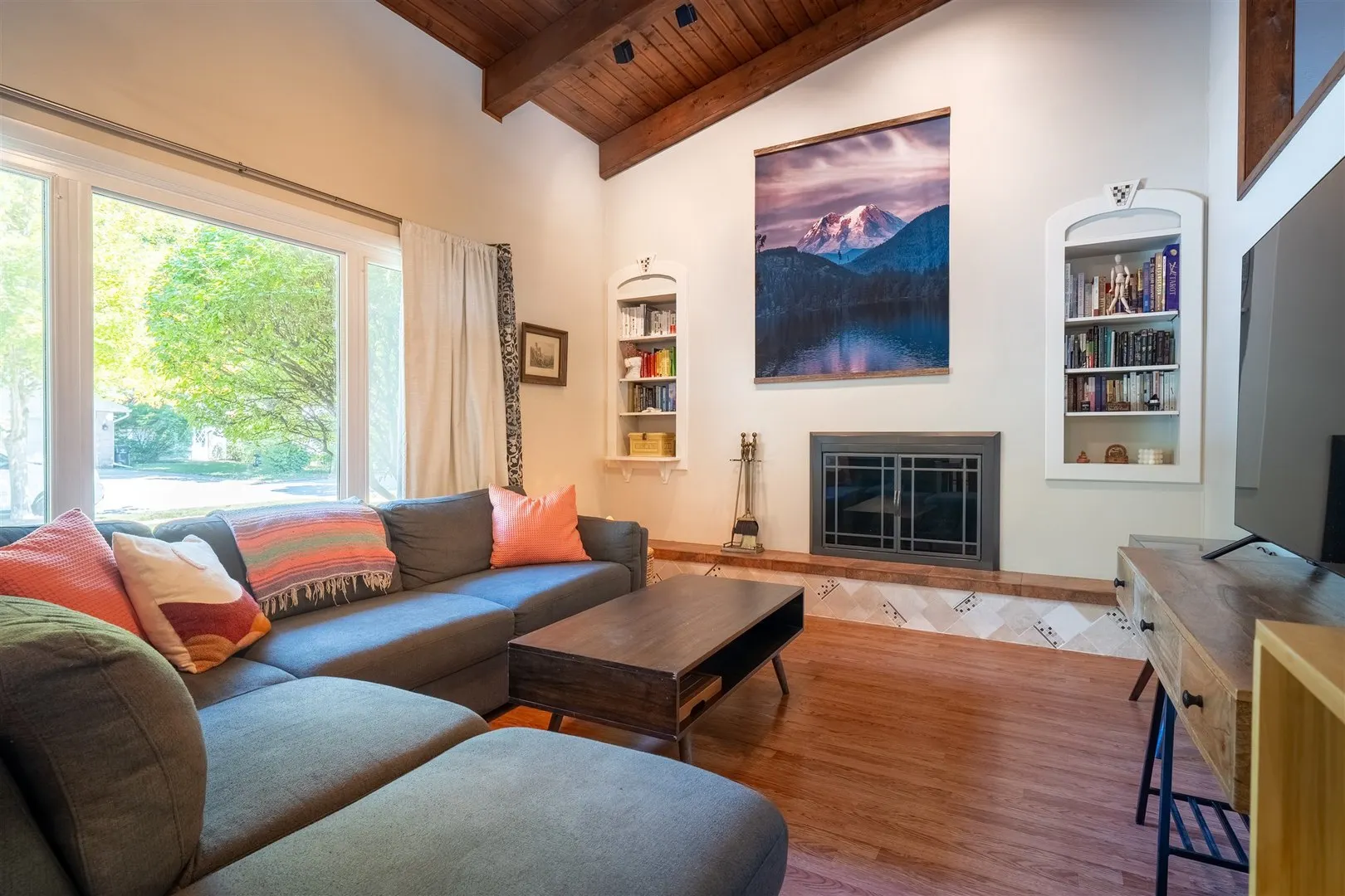 2201 Benjamin Lane 6 IL