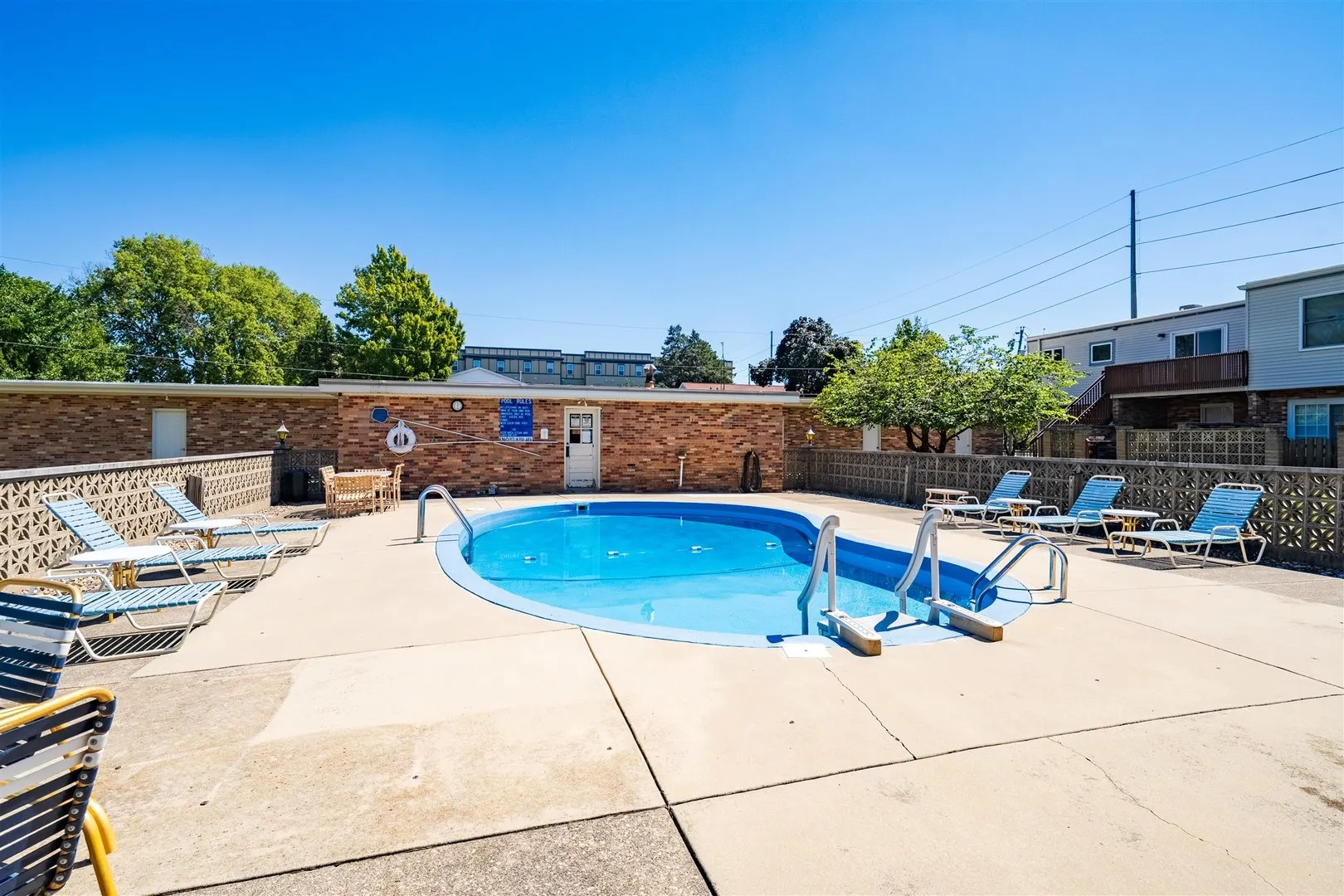 2201 Benjamin Lane 6 IL