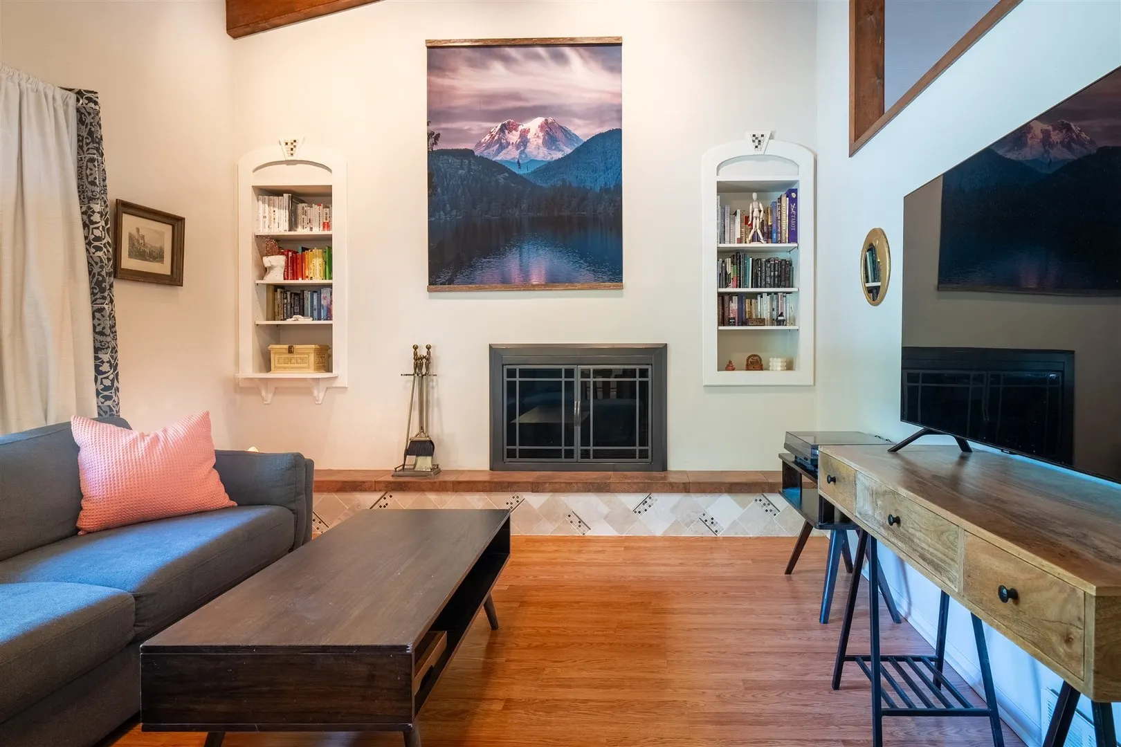 2201 Benjamin Lane 6 IL