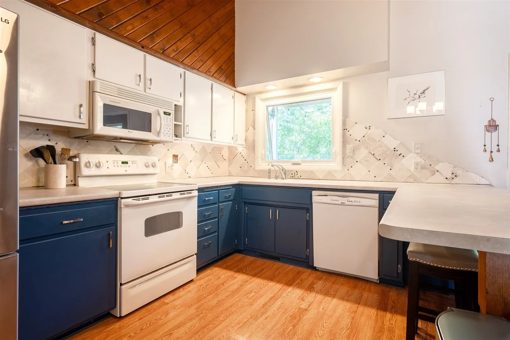 2201 Benjamin Lane 6 IL