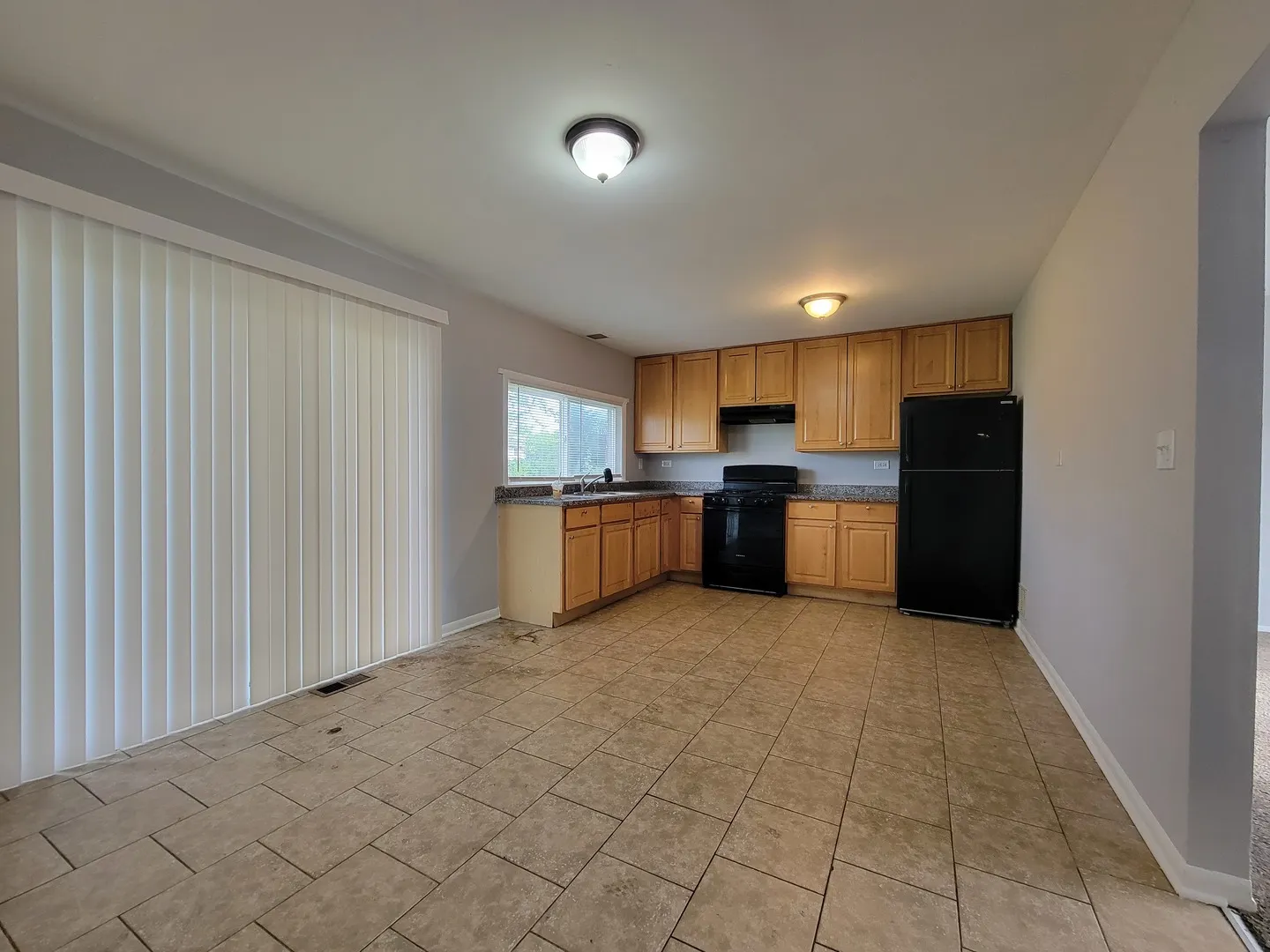 906 Blackhawk Drive IL