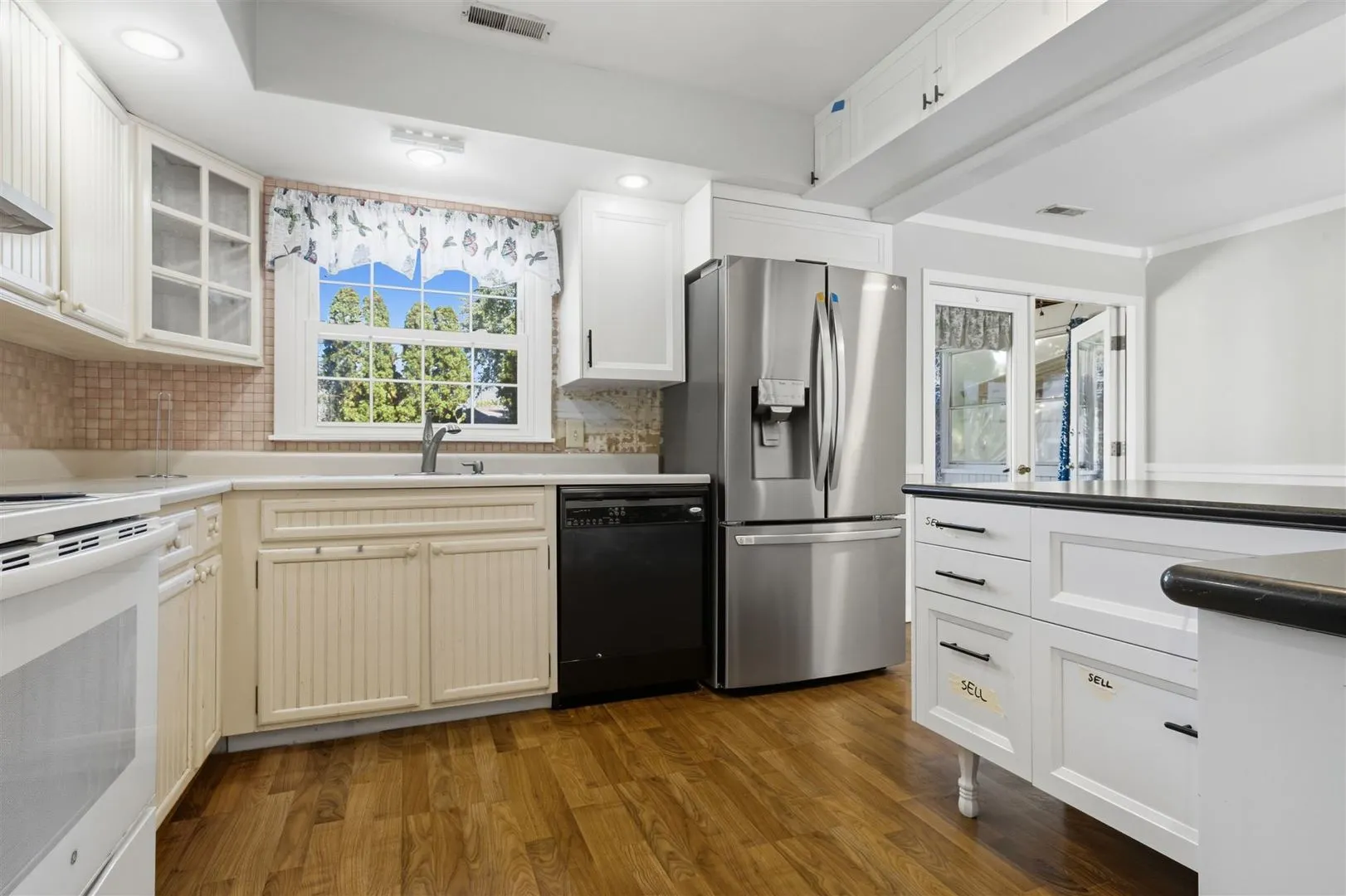 402 Bradley Lane IL