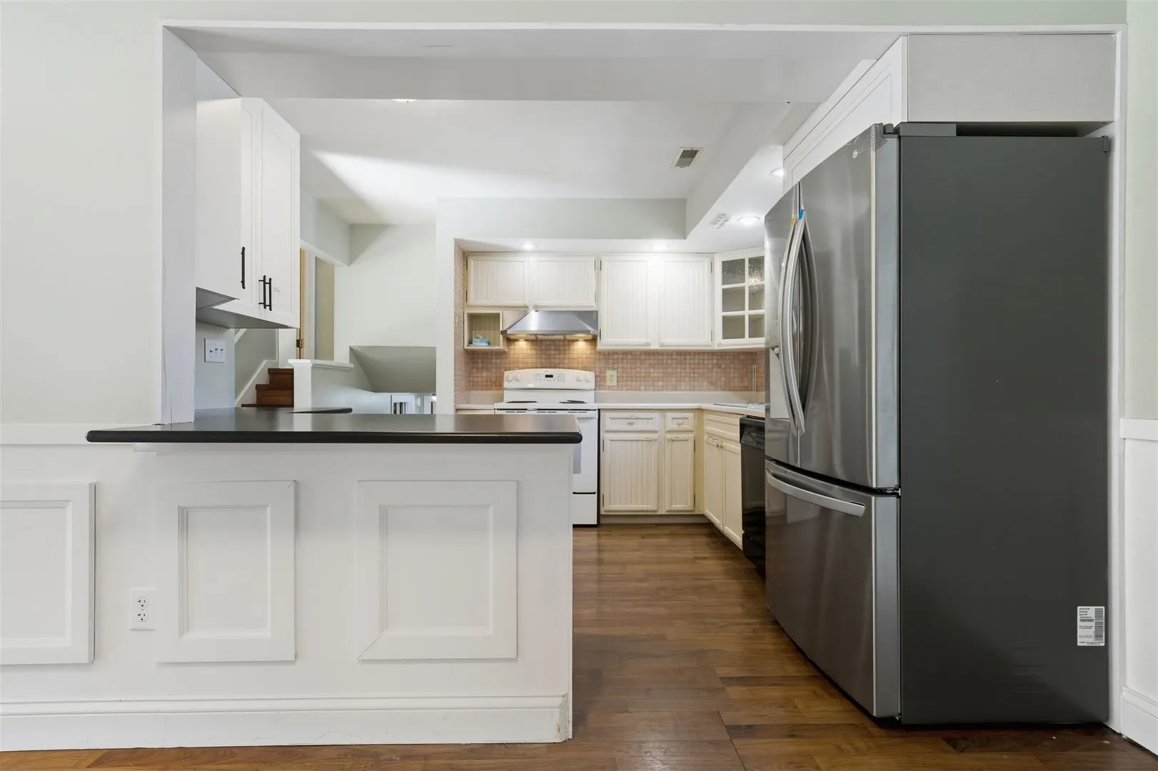 402 Bradley Lane IL