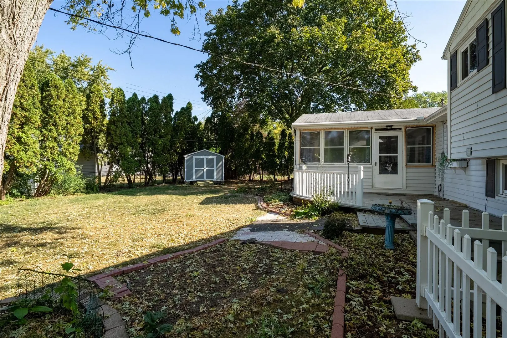 402 Bradley Lane IL