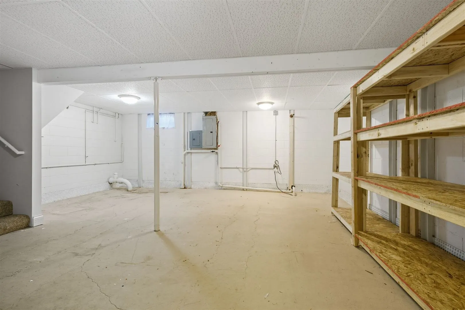 402 Bradley Lane IL