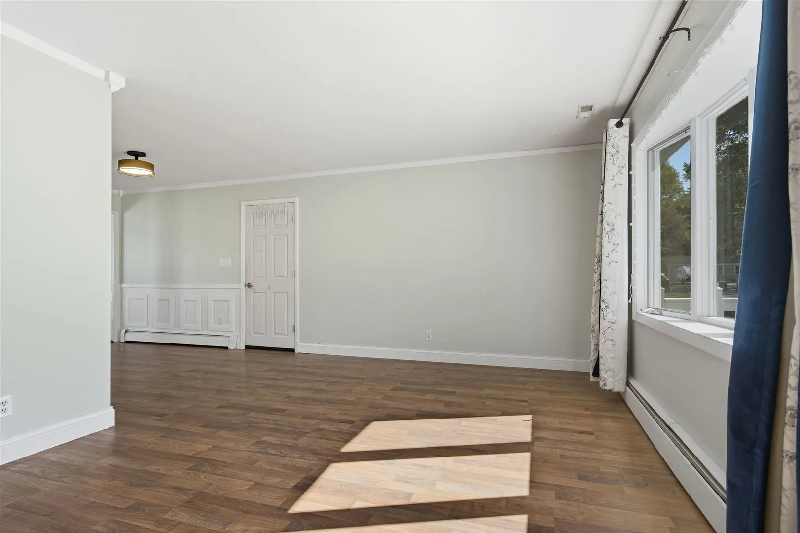 402 Bradley Lane IL