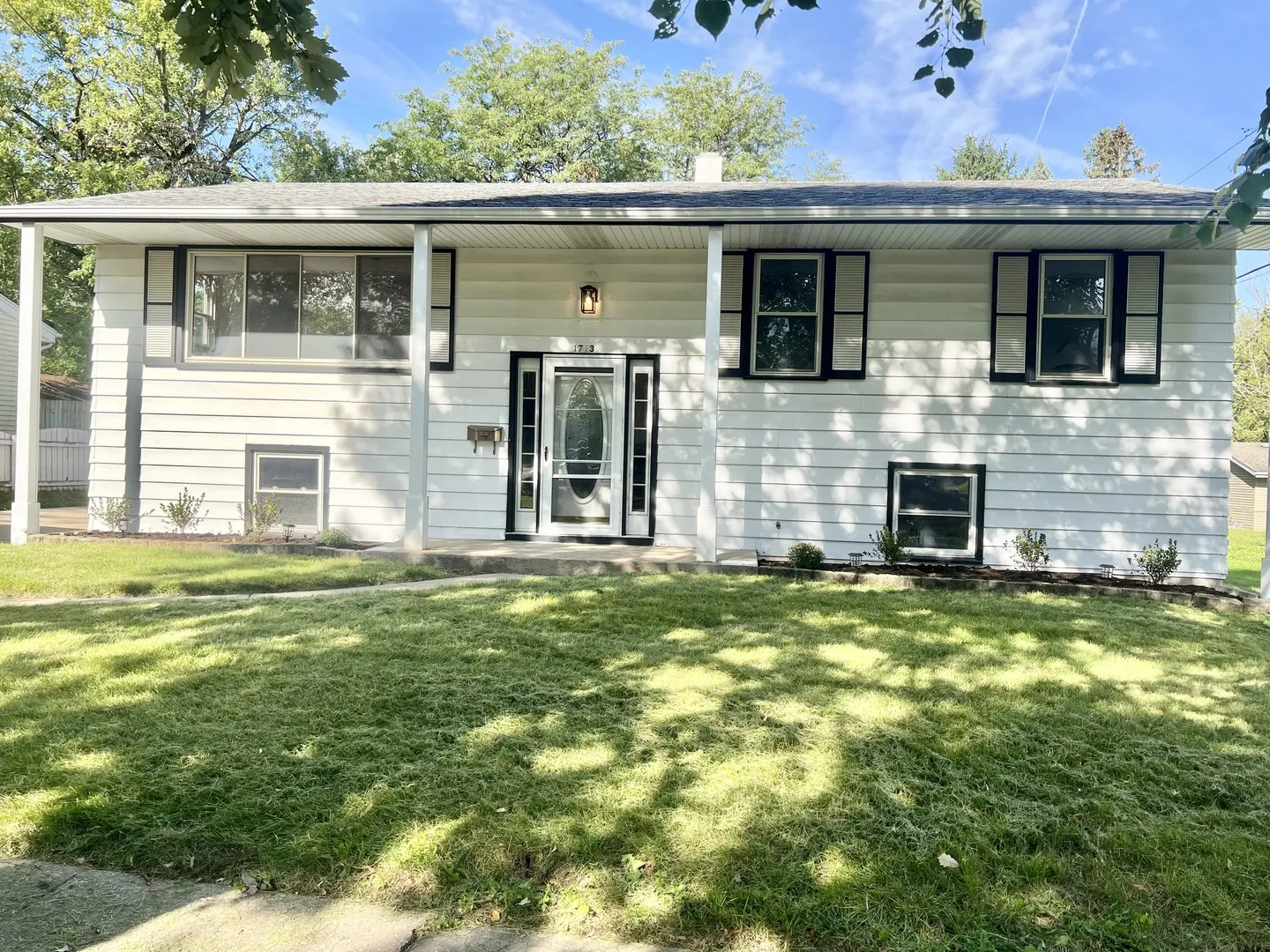 1713 Maple Avenue IL