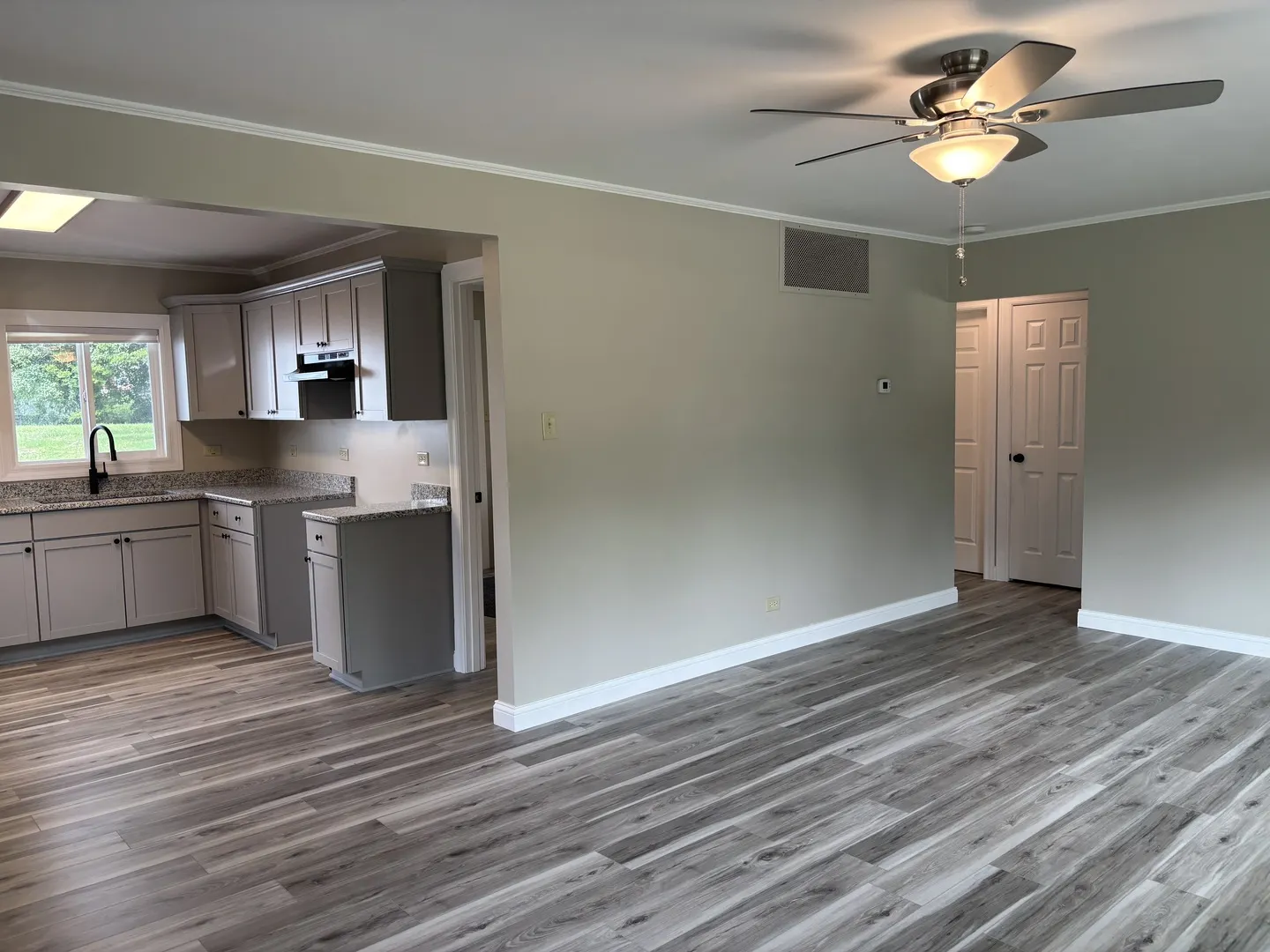 419 Suwanee Street IL