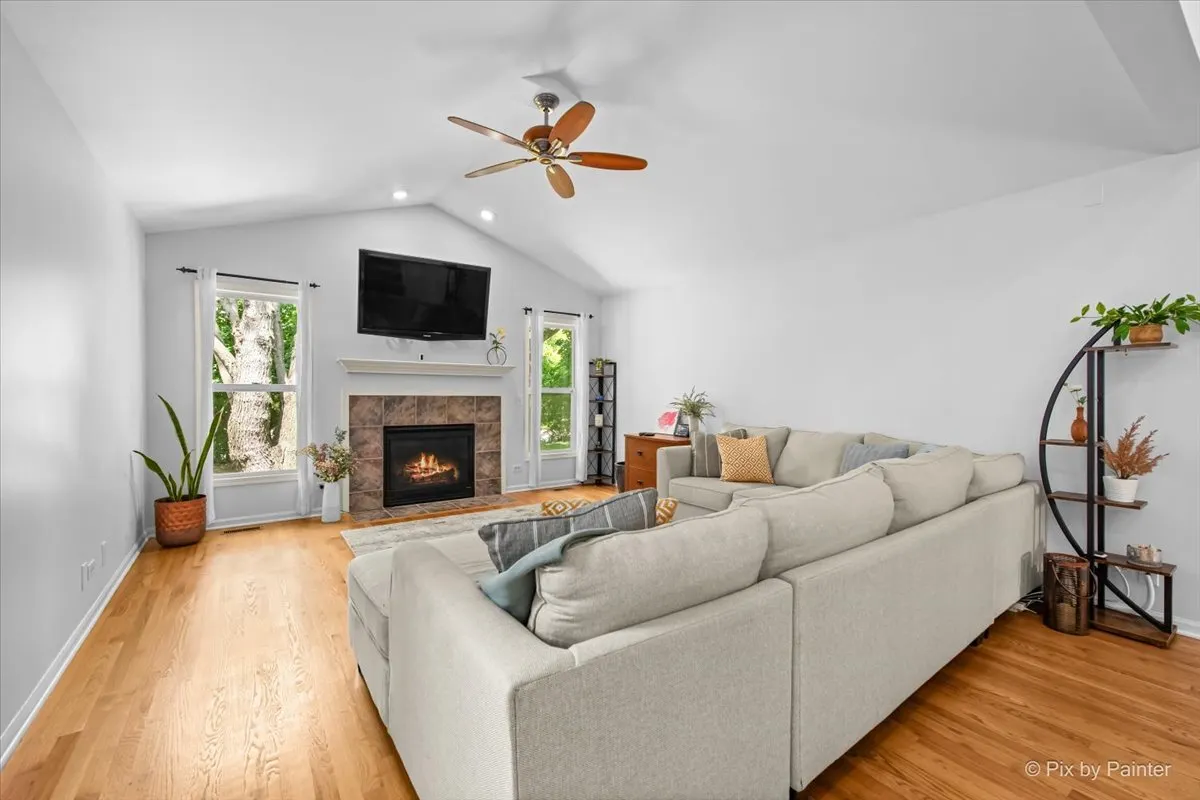 1306 Dancing Bear Lane IL