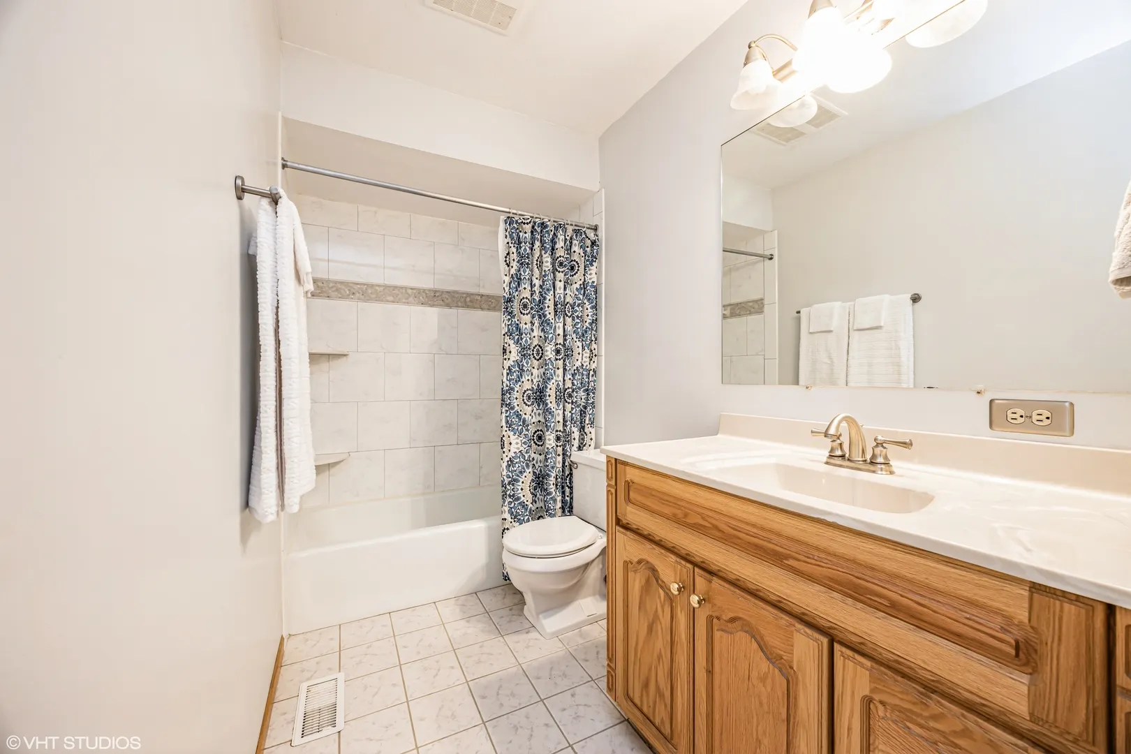 8832 170th Street IL