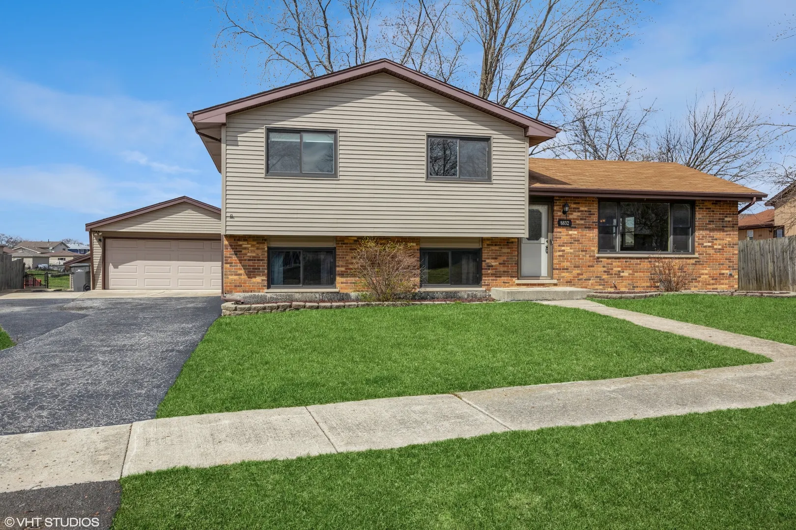 8832 170th Street IL