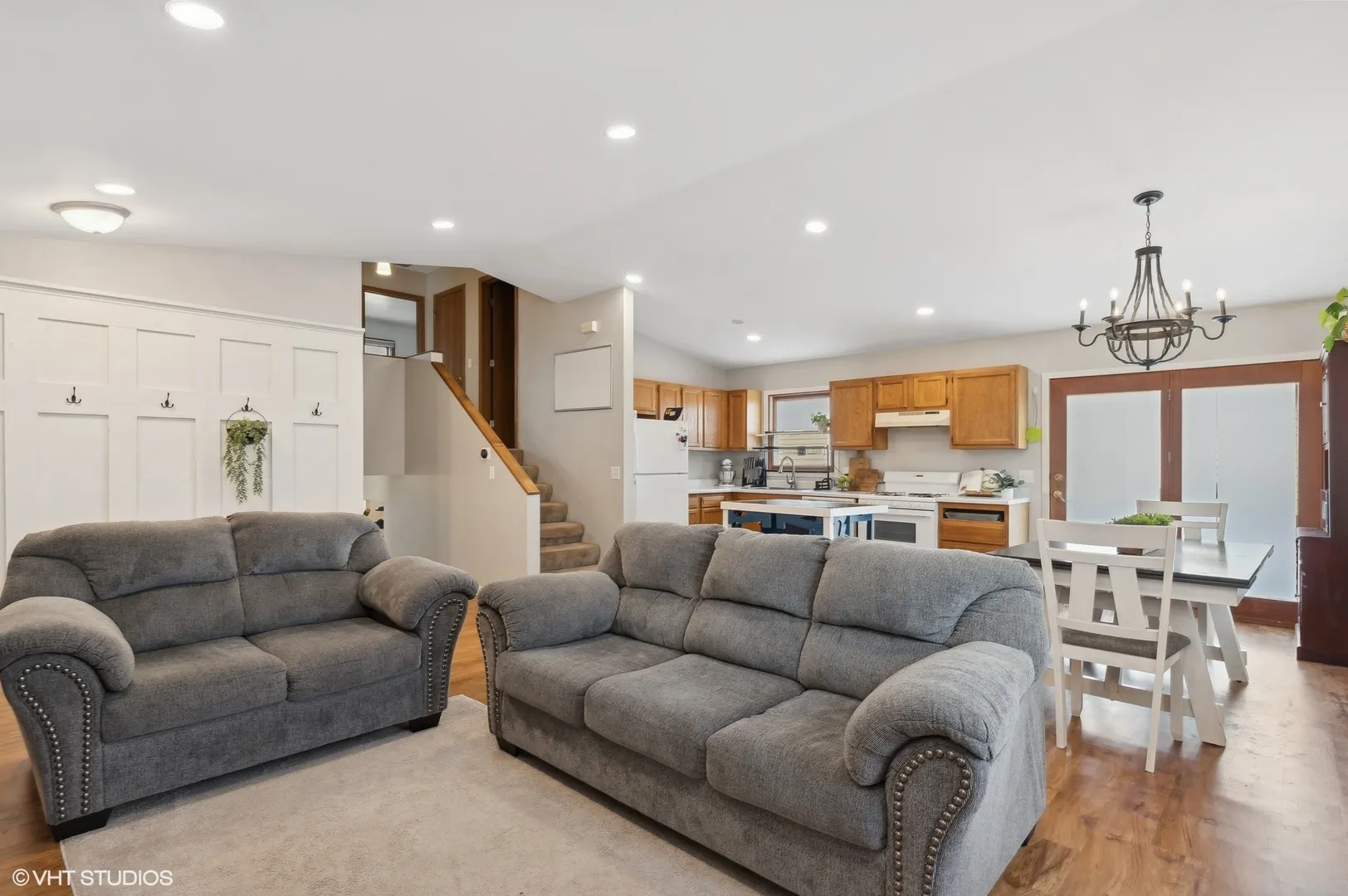35720 N Laurel Avenue IL