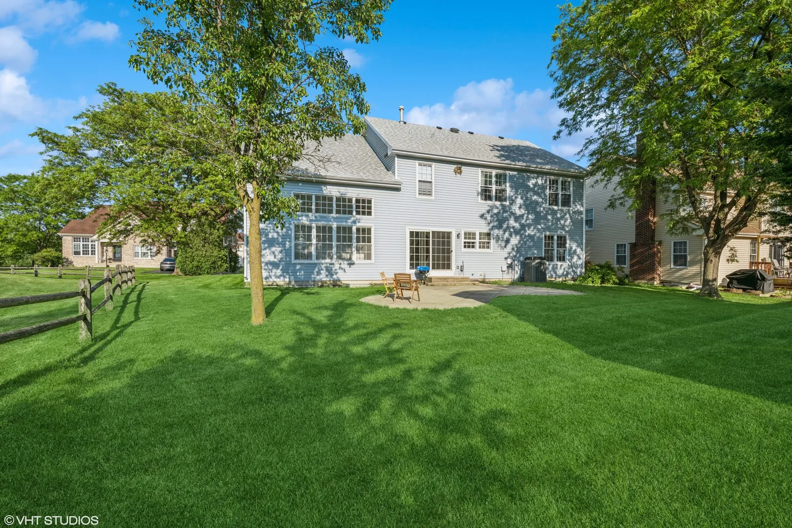 1456 Della Drive IL