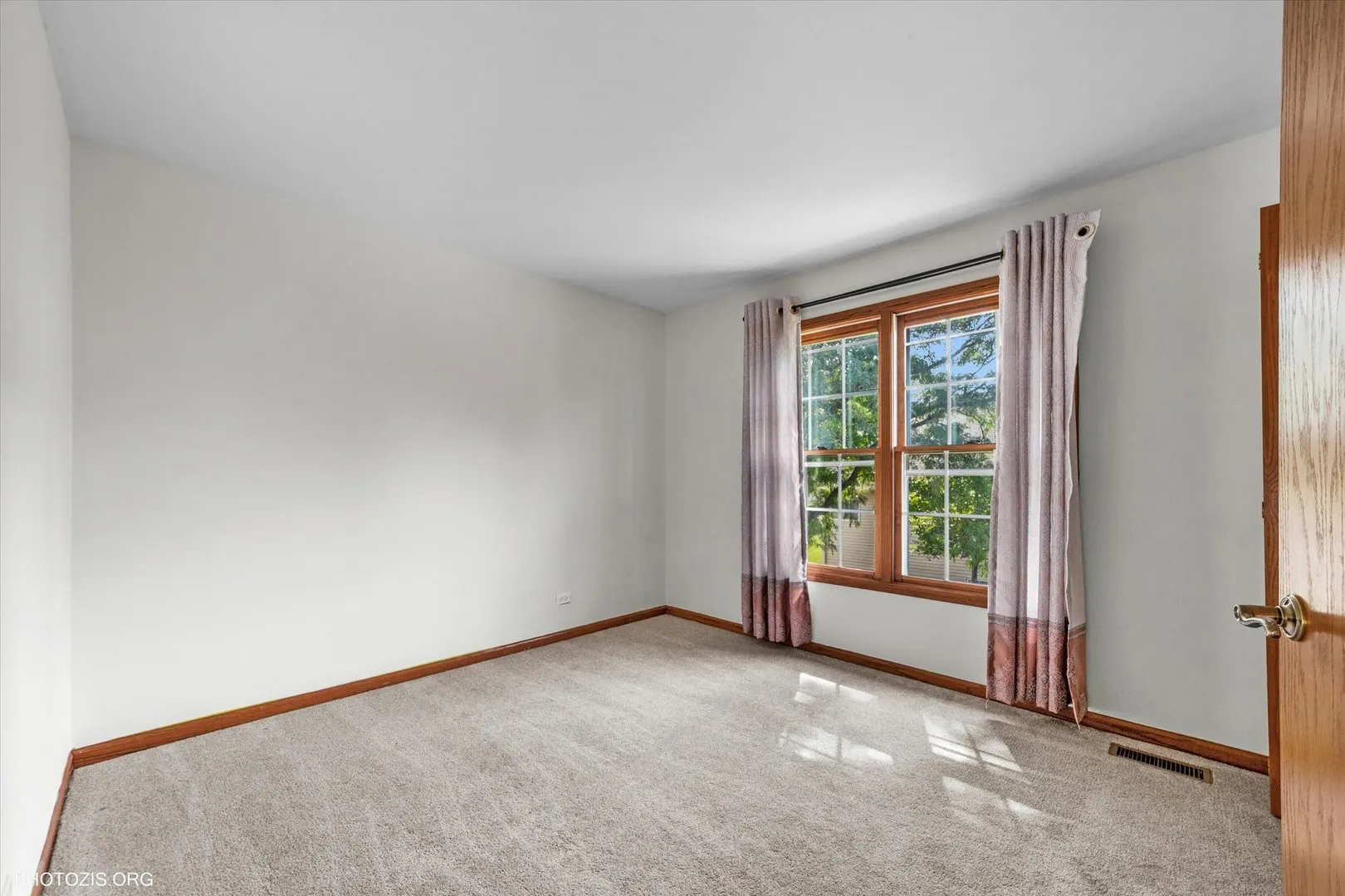 1456 Della Drive IL