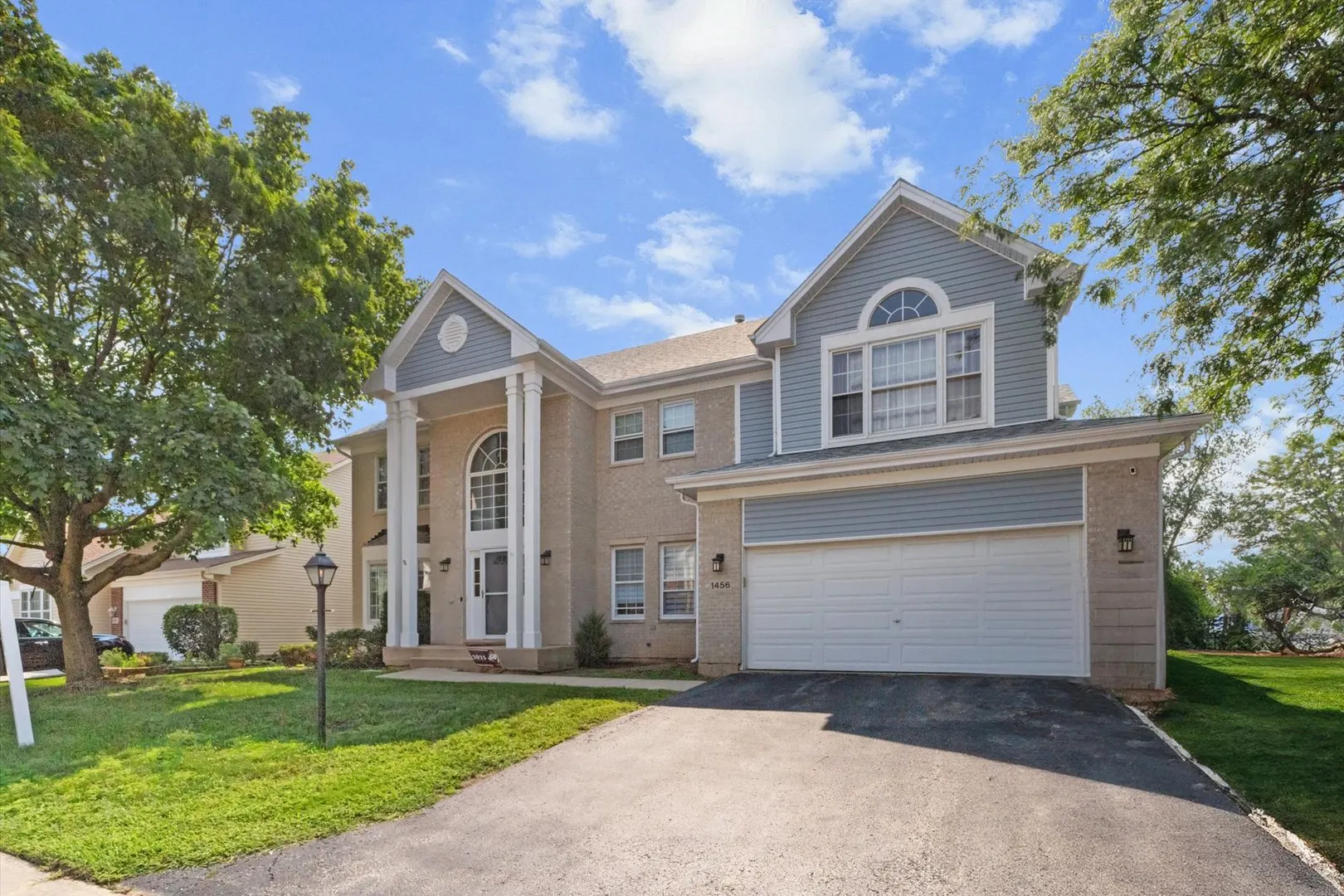 1456 Della Drive IL