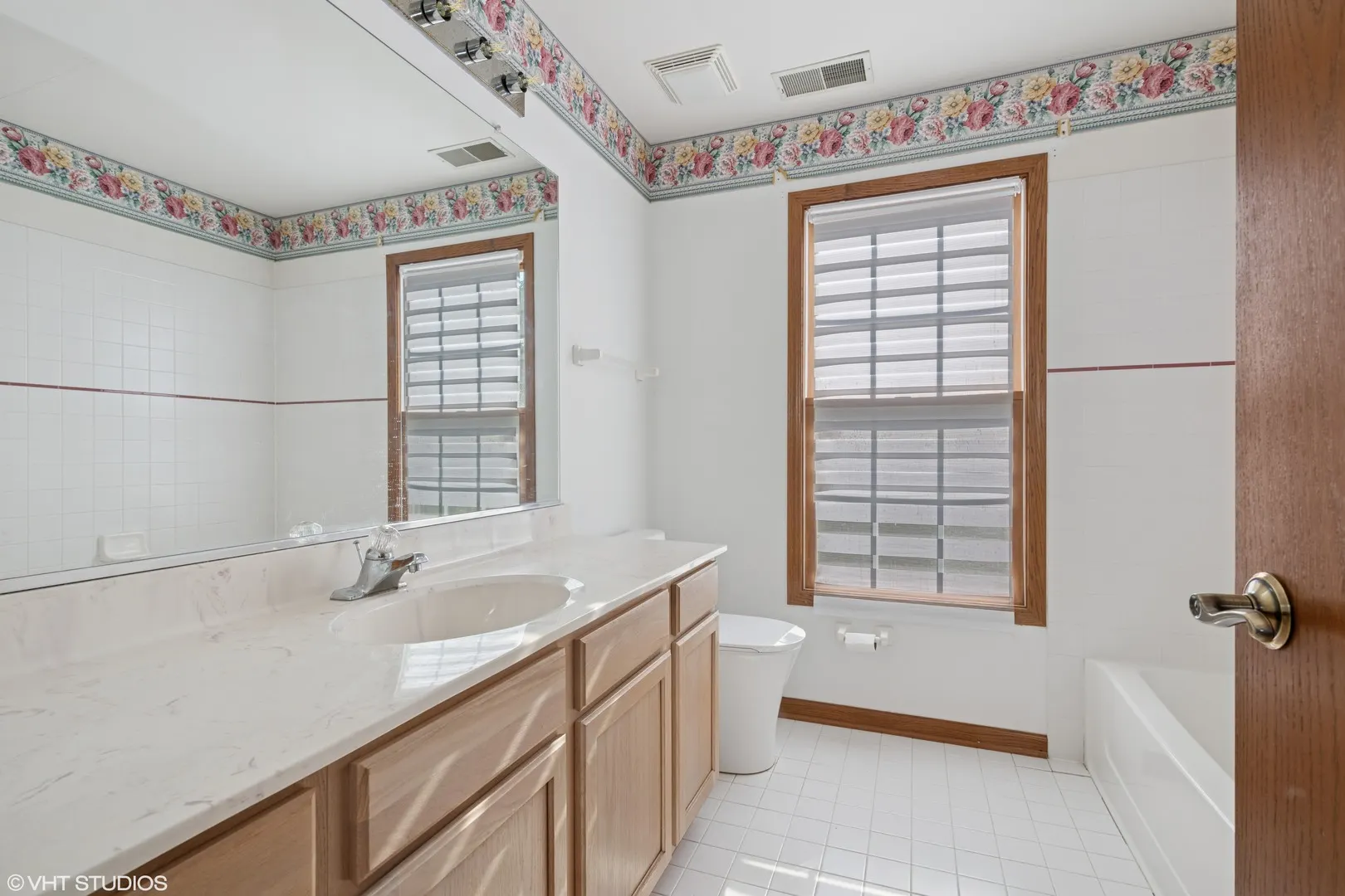 1456 Della Drive IL