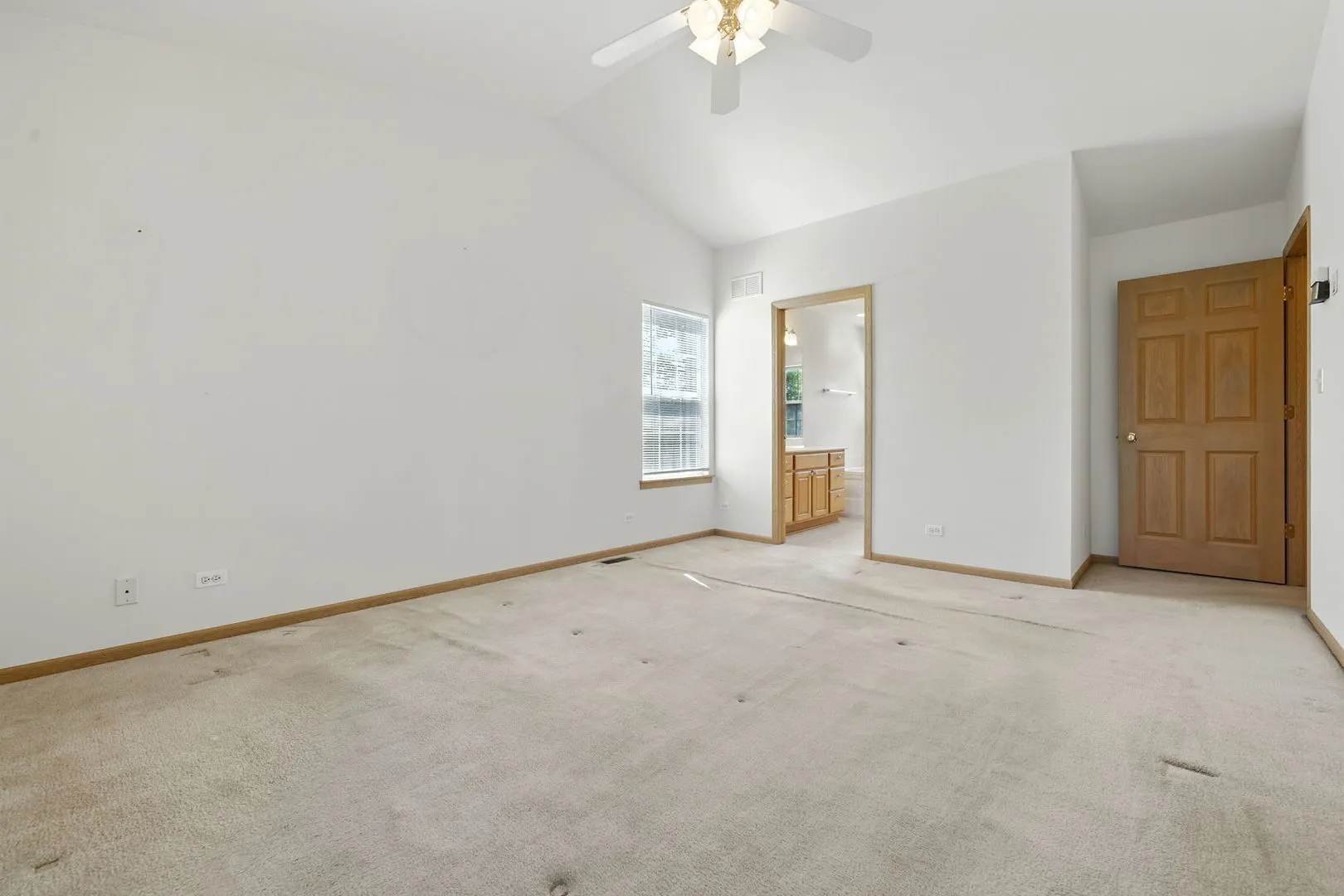 2218 Matthew Place IL