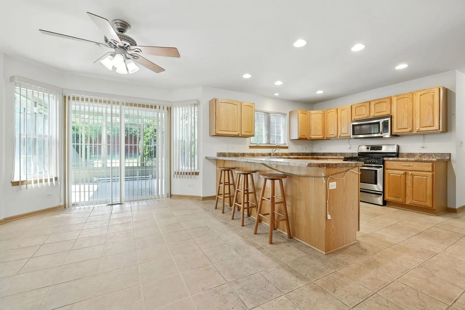 2218 Matthew Place IL