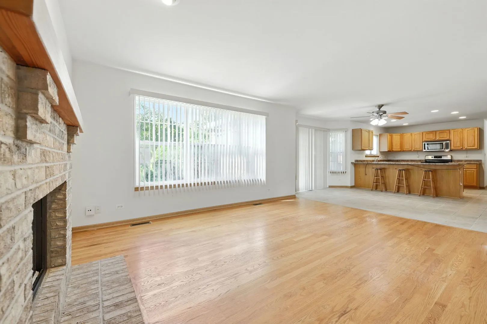 2218 Matthew Place IL