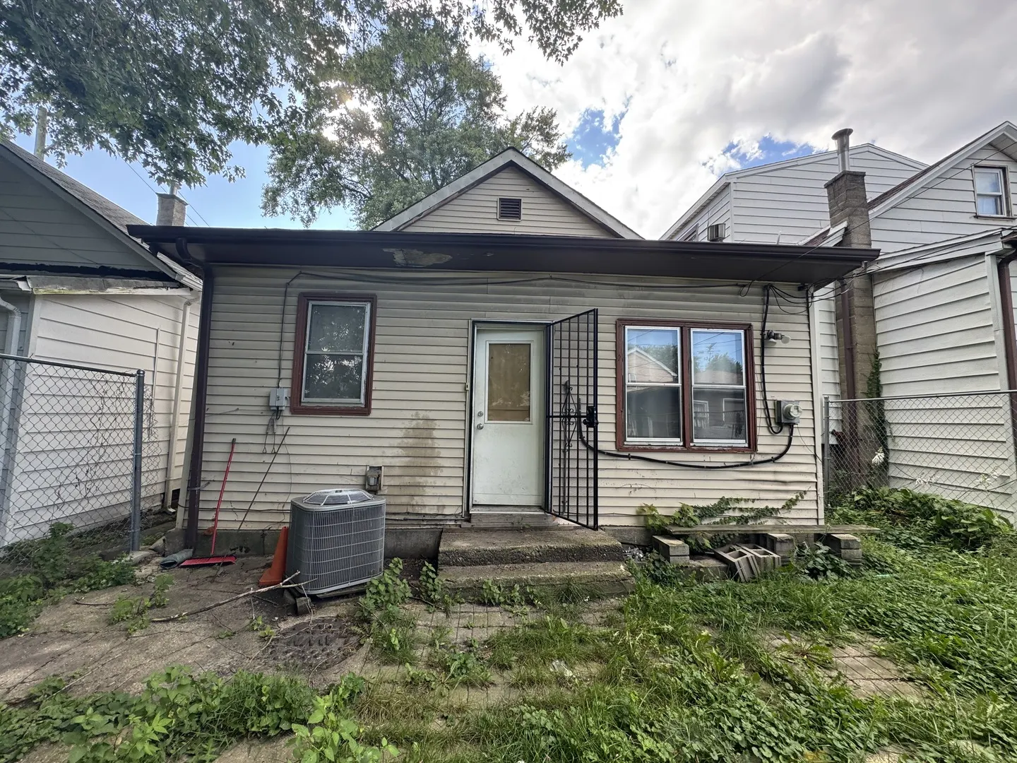 3543 S Artesian Avenue IL