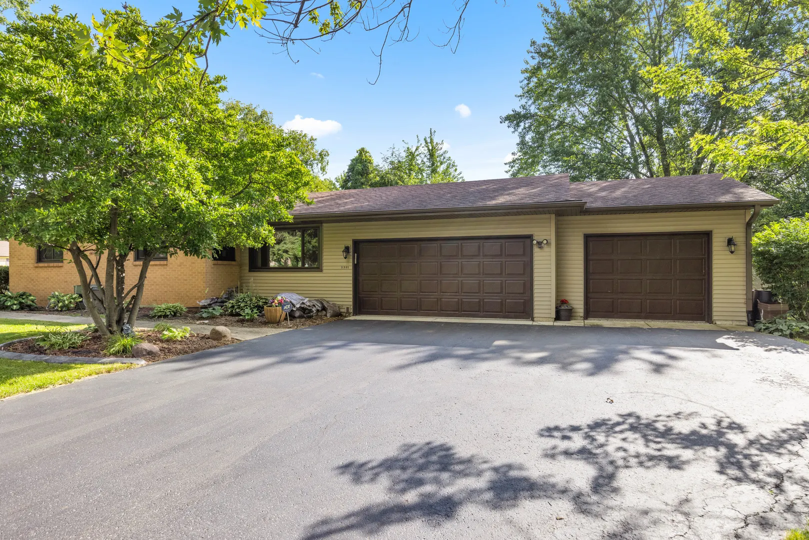 5301 Orchard Avenue IL