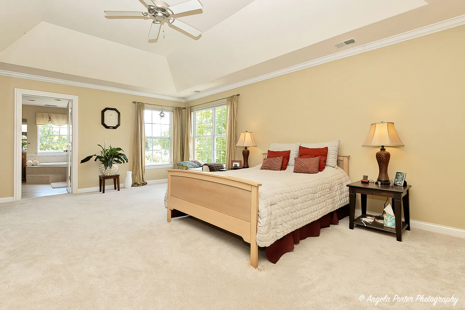 6805 Burning Tree Circle IL