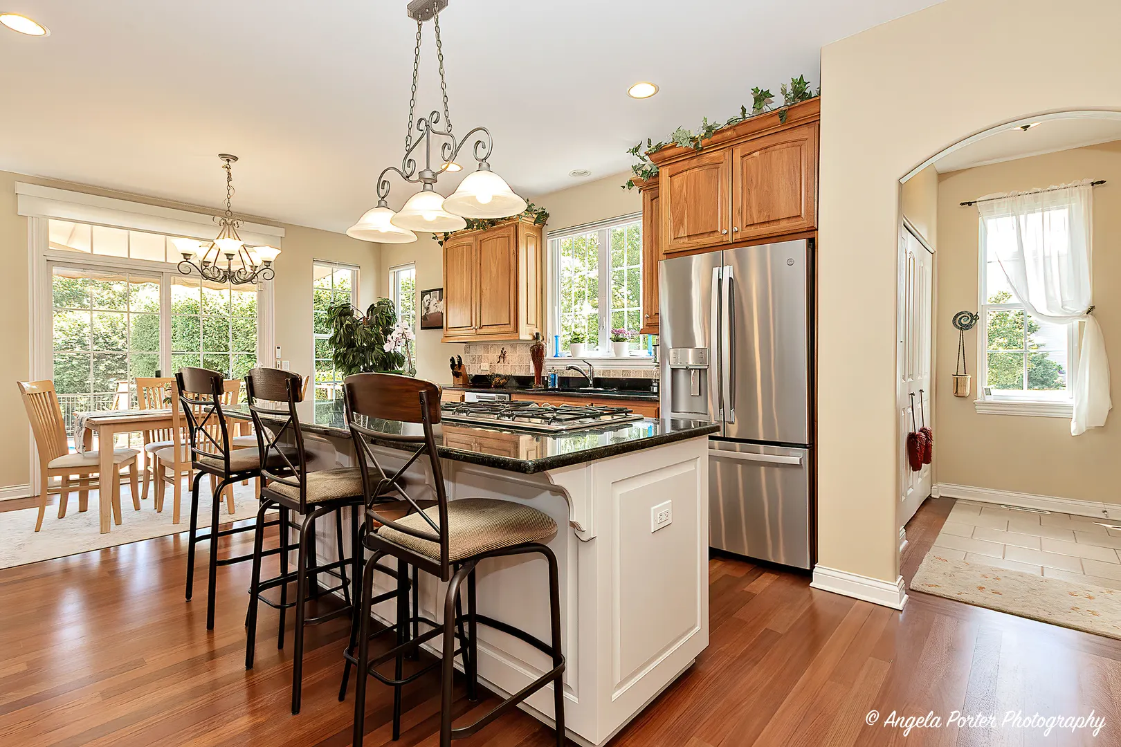 6805 Burning Tree Circle IL