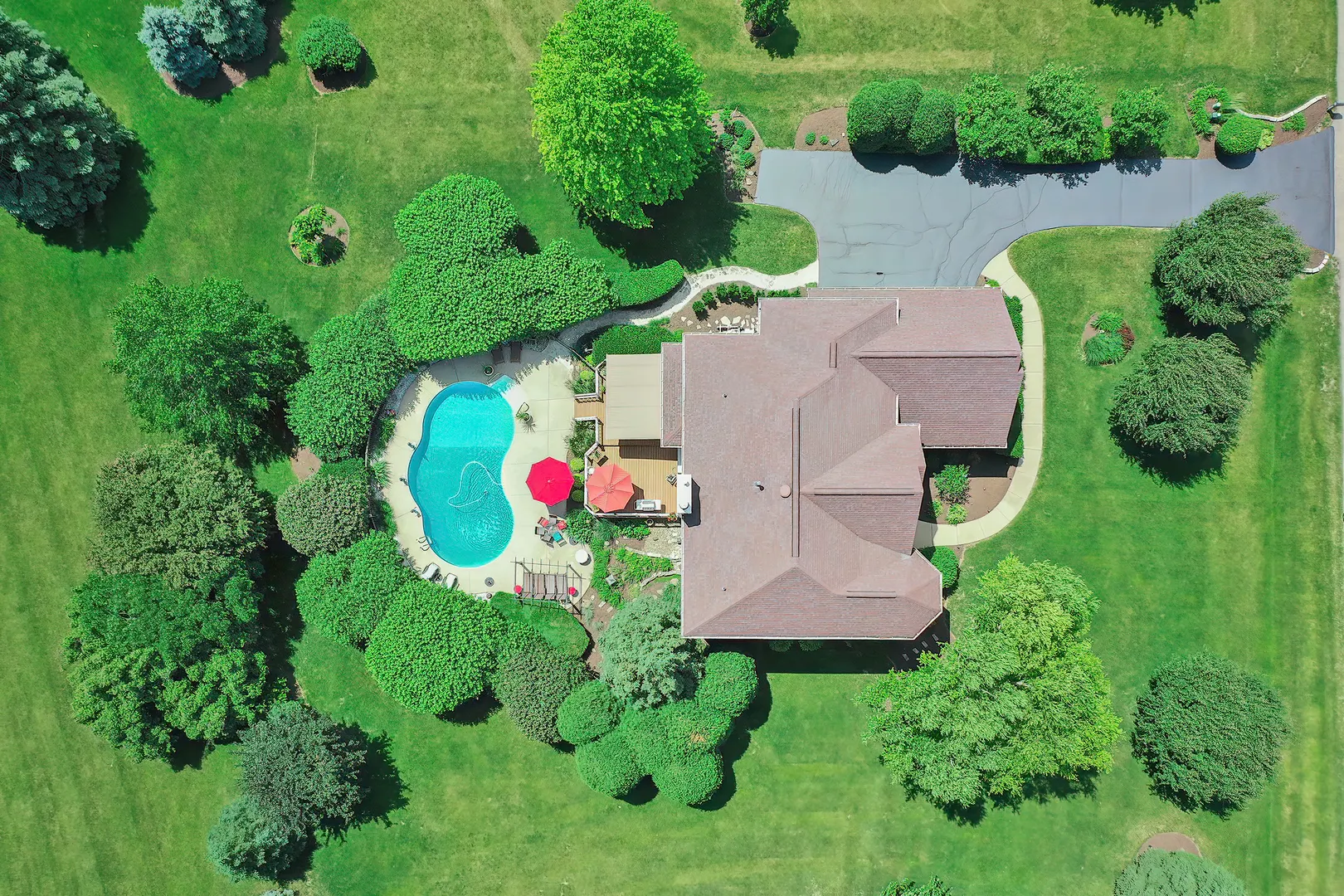 6805 Burning Tree Circle IL