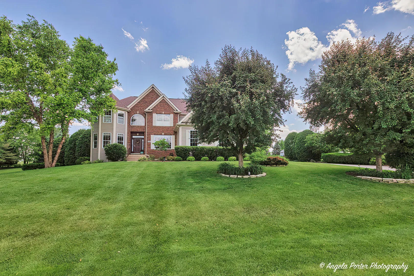 6805 Burning Tree Circle IL