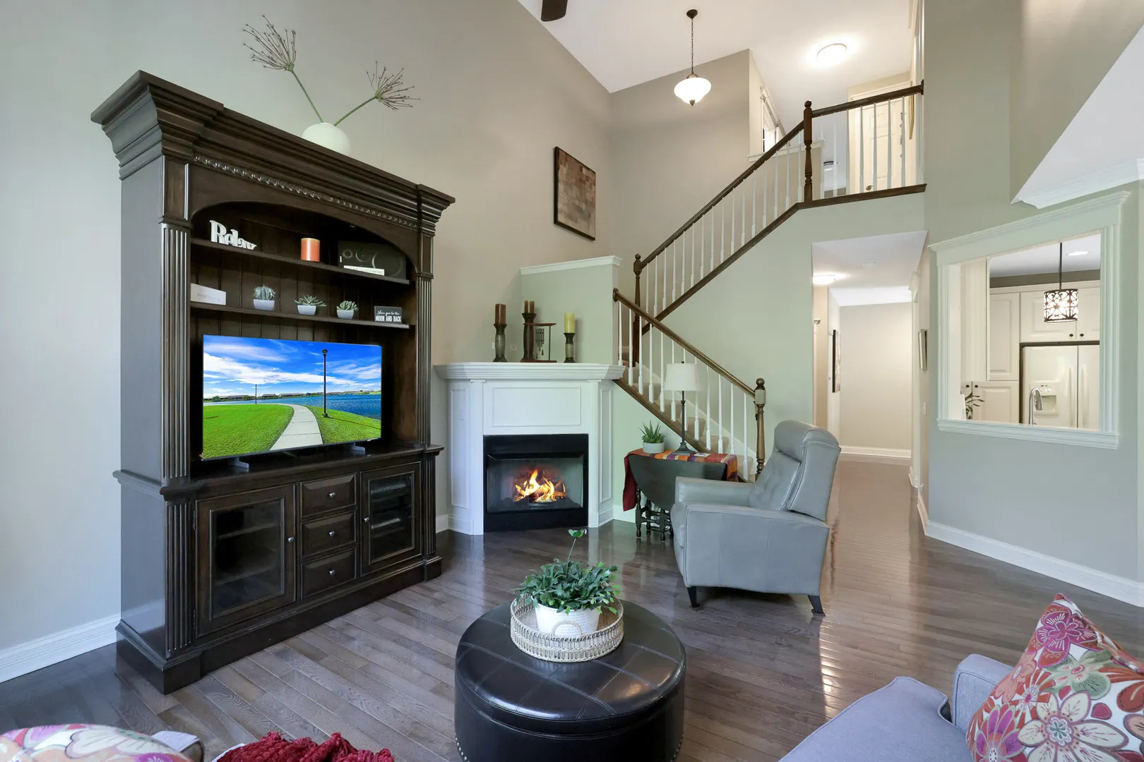 1053 Hummingbird Way IL